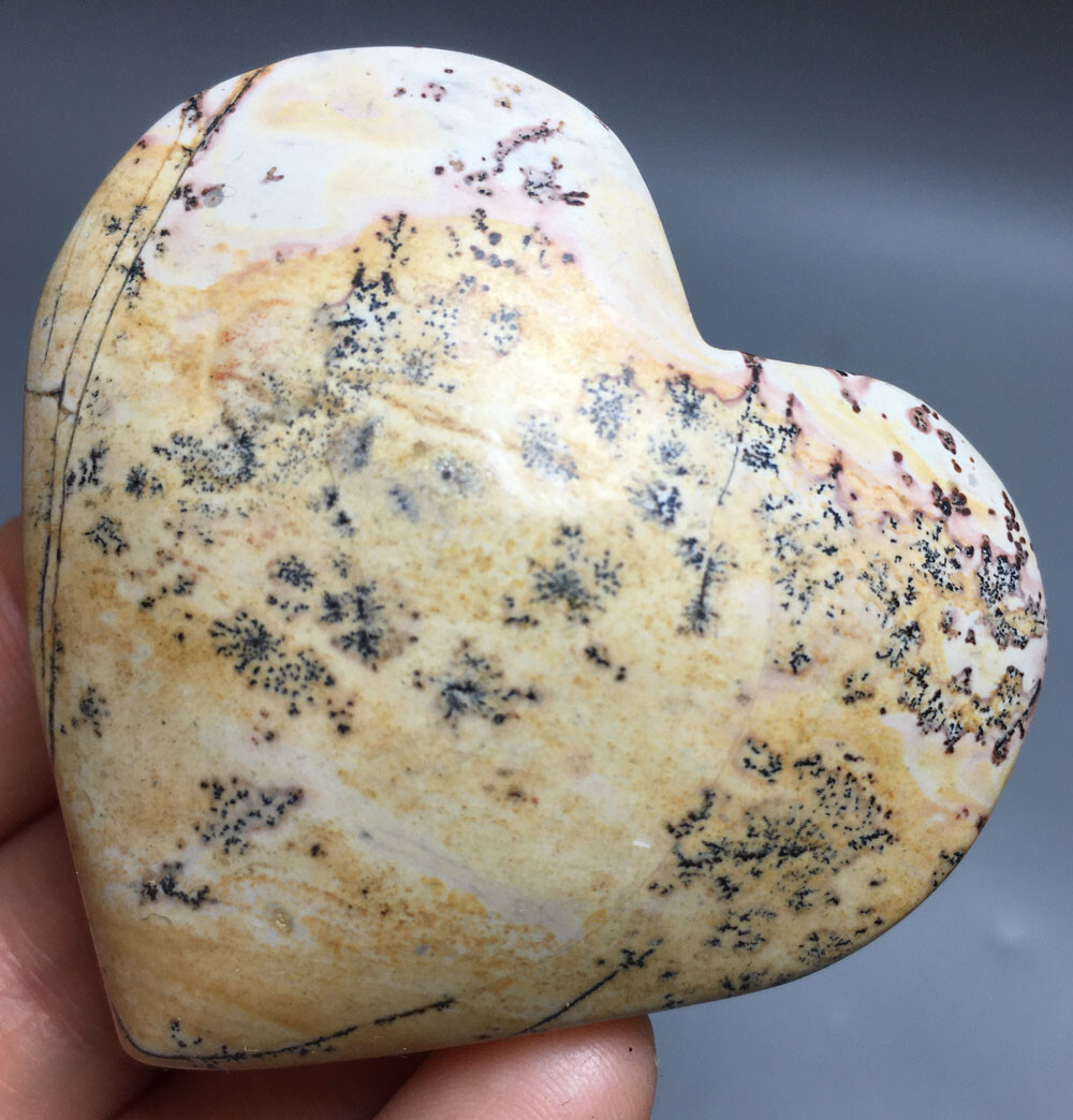 74g NATURAL dendritic traditional paiting heart QUARTZ CRYSTAL stone HEALING