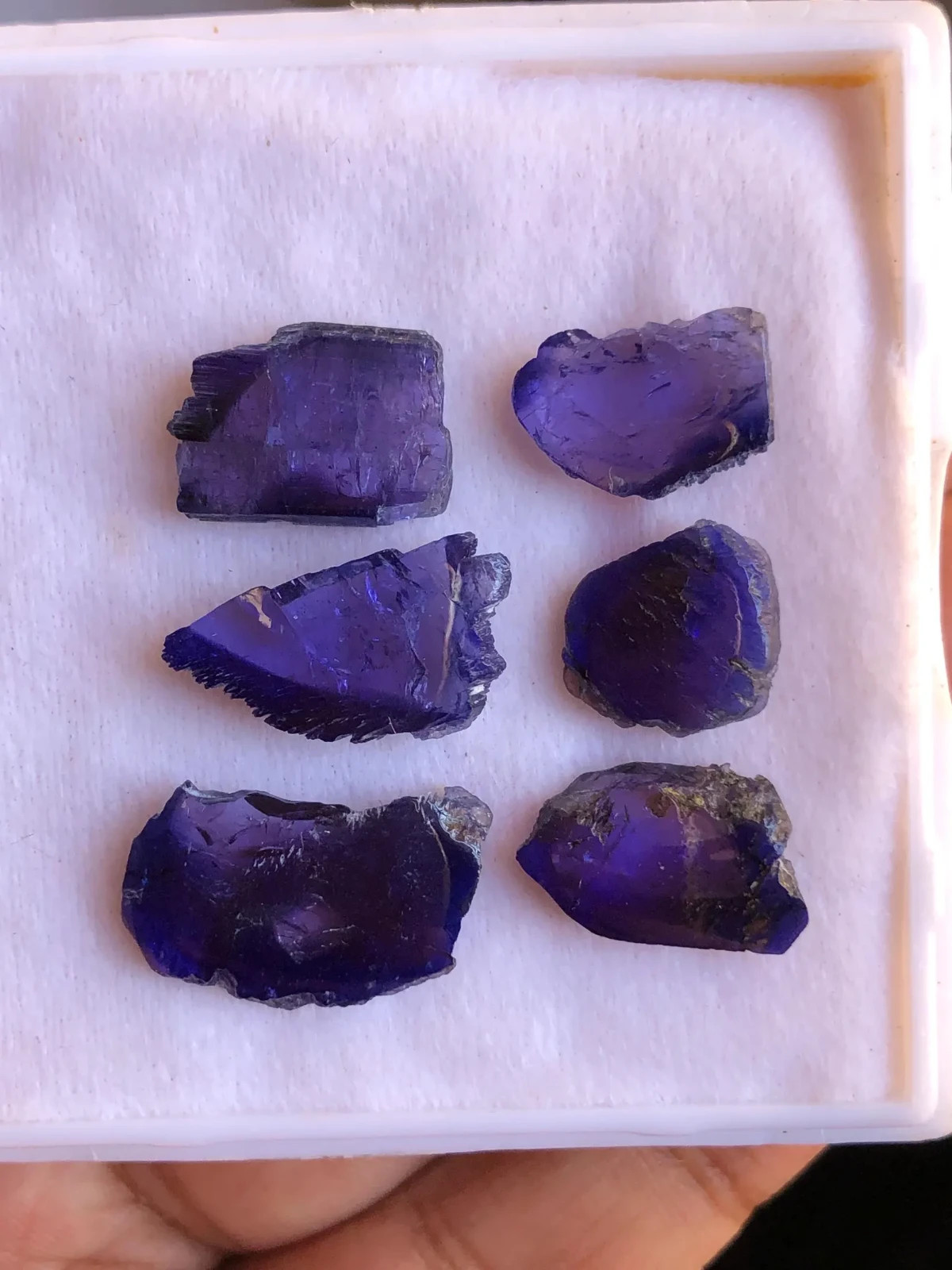 34.85 Carat Lot, 6 Pcs Polished Tanzanite Raw, Two Tone Loose Gemstone Bi-color