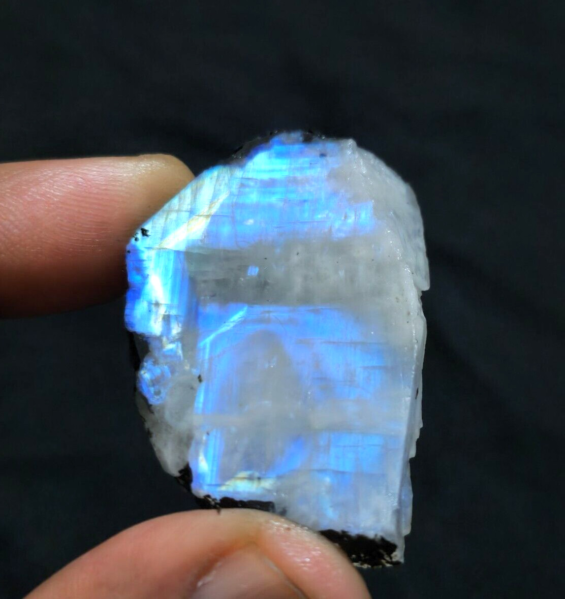 Rare Size 144 Crt Fabulous Rainbow Moonstone Rough A+ Loose Gemstone For Jewelry