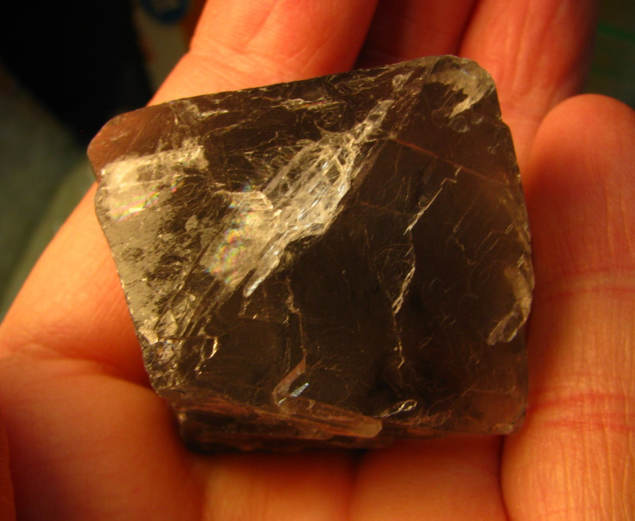 98g LARGE GRAY/CLEAR OCTAHEDRON FLUORITE 2.07×2.06×2.06in DE’AN JIANXI CHINA#243