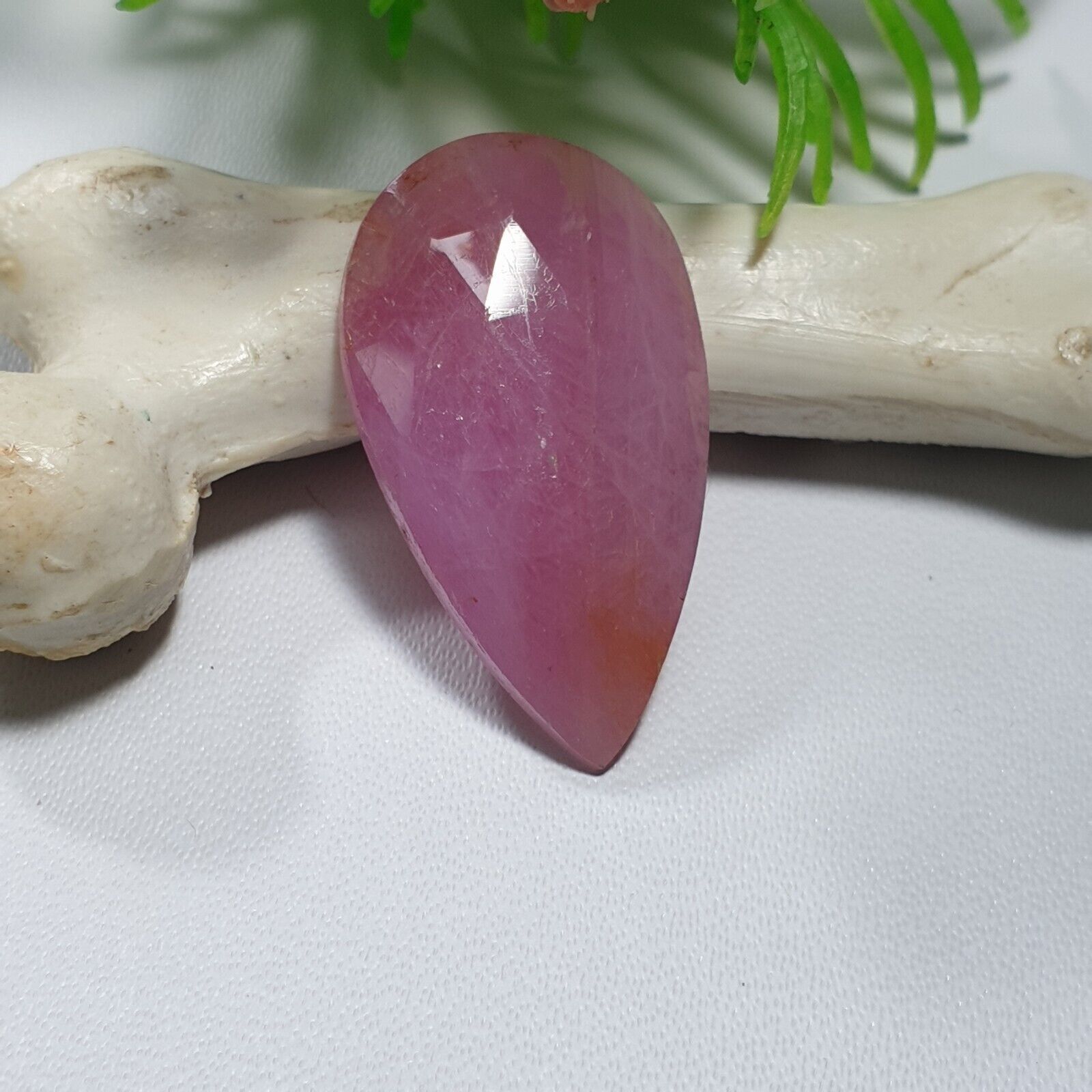 100% Natural Pink Sapphire 13.50×18.50 MM Pear Shape 12.55 Crt Slice Faceted