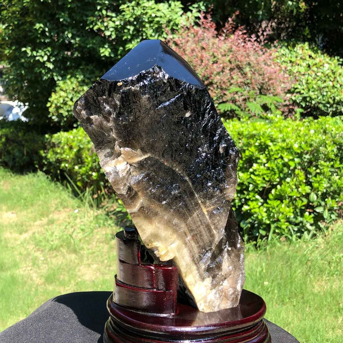 3100g Natural tea crystal specimen + pedestal MH1761