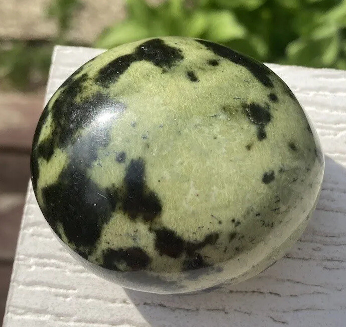 Handmade Polished SERPENTINE Healing Crystal Palm Stone Pebble ZIMBABWE 2.08″