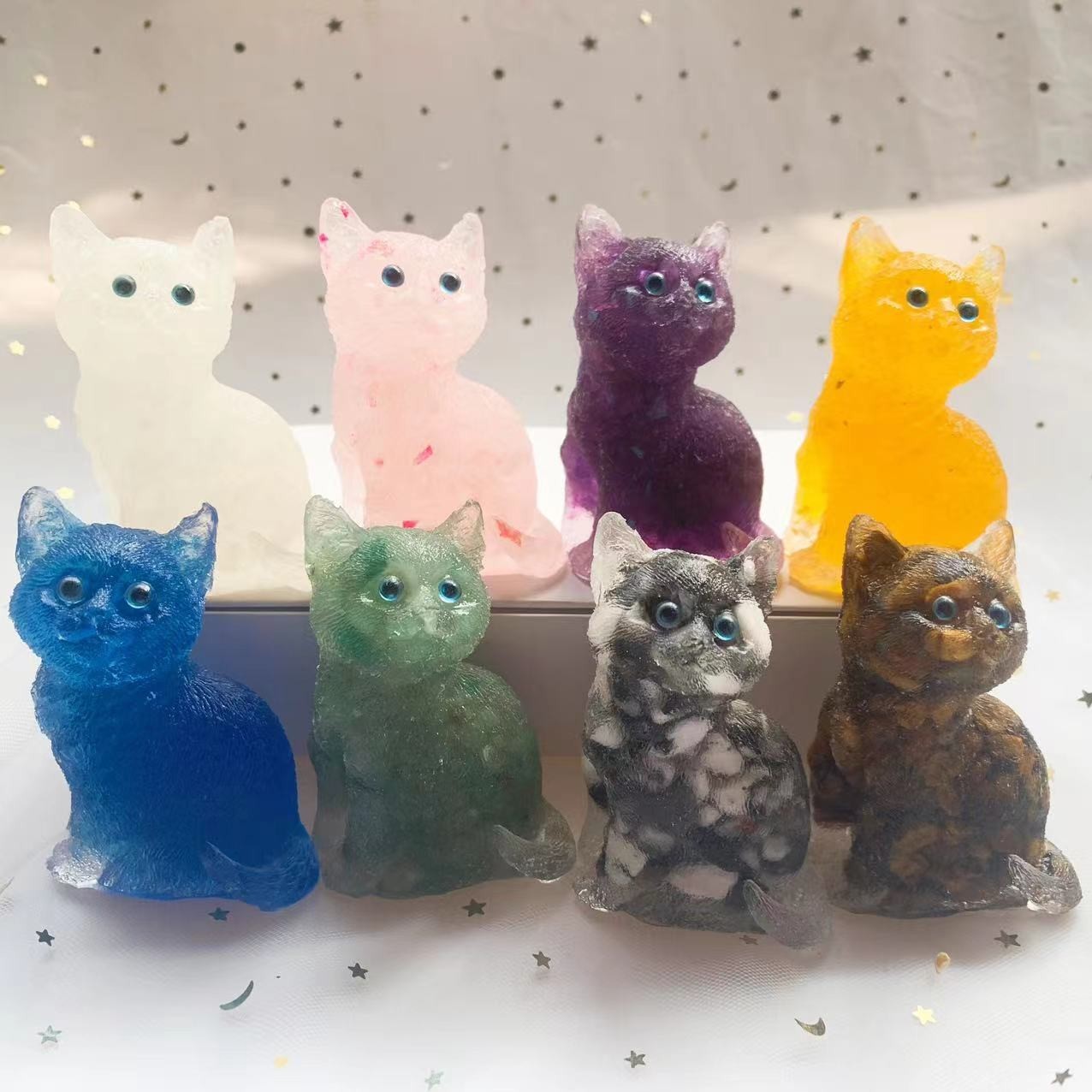 Natural Resin Crystal Cat Carving kitten Figurine Decor Healing Gemstone Animals