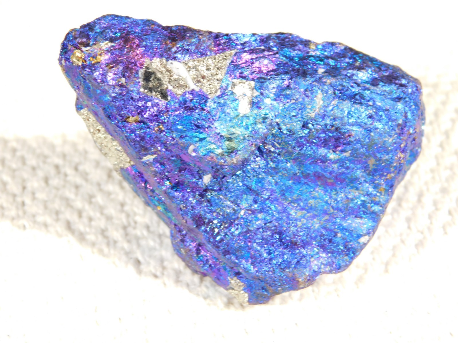 Bright IRIDESCENT Peacock Copper Chalcopyrite or Peacock Ore Mexico 122gr