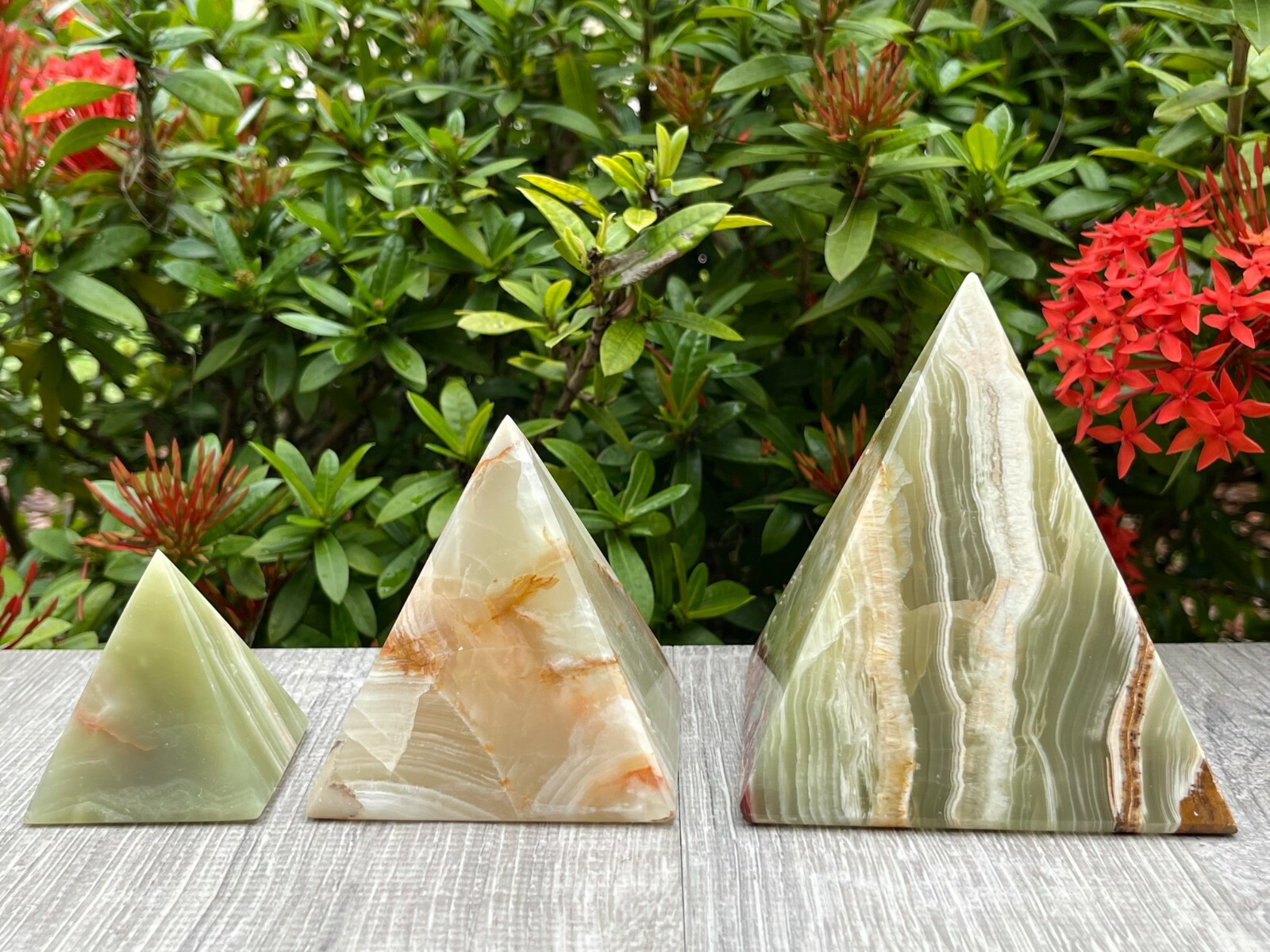 2″ 3″ & 4″ Green Onyx Crystal Pyramid, Grade A ++Multi Green Marble Onyx Pyramid
