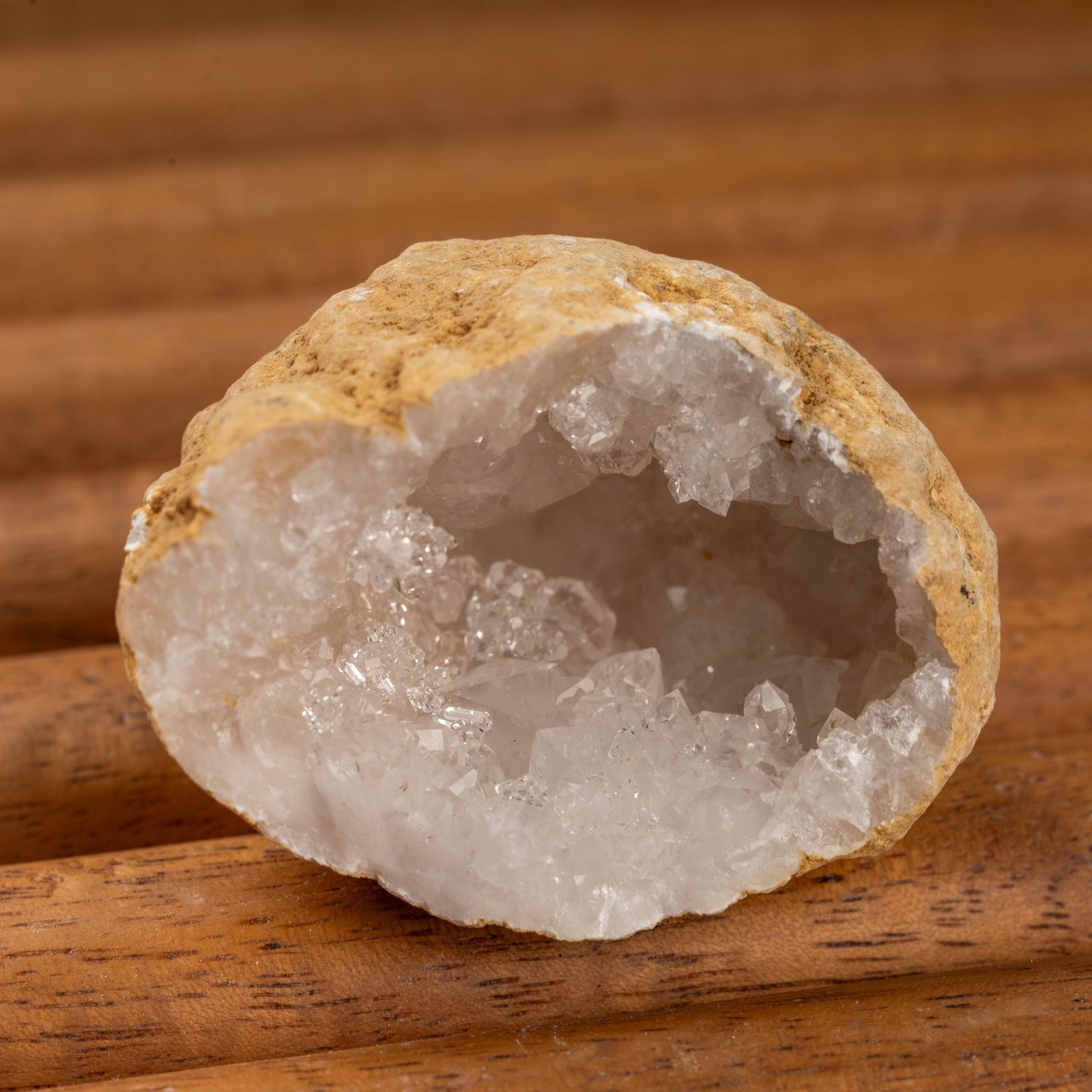 Geode Crystal 1.5-2″ Cracked Quartz Druzy Cluster for Decor, Crystal Gift