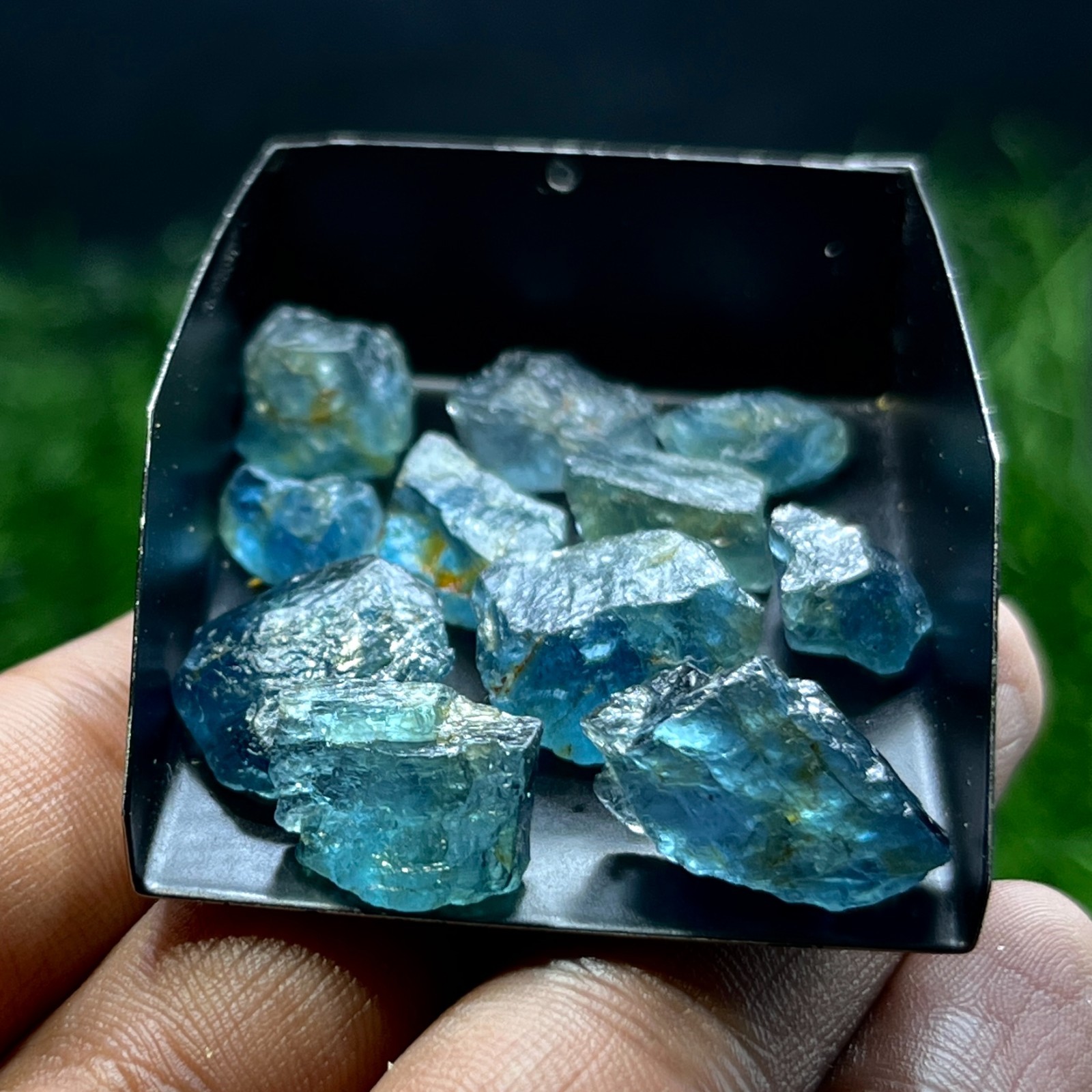 85 Ct Natural Santa Maria Aquamarine Rough Lot 11 Deep Blue Green Beryl Crystals