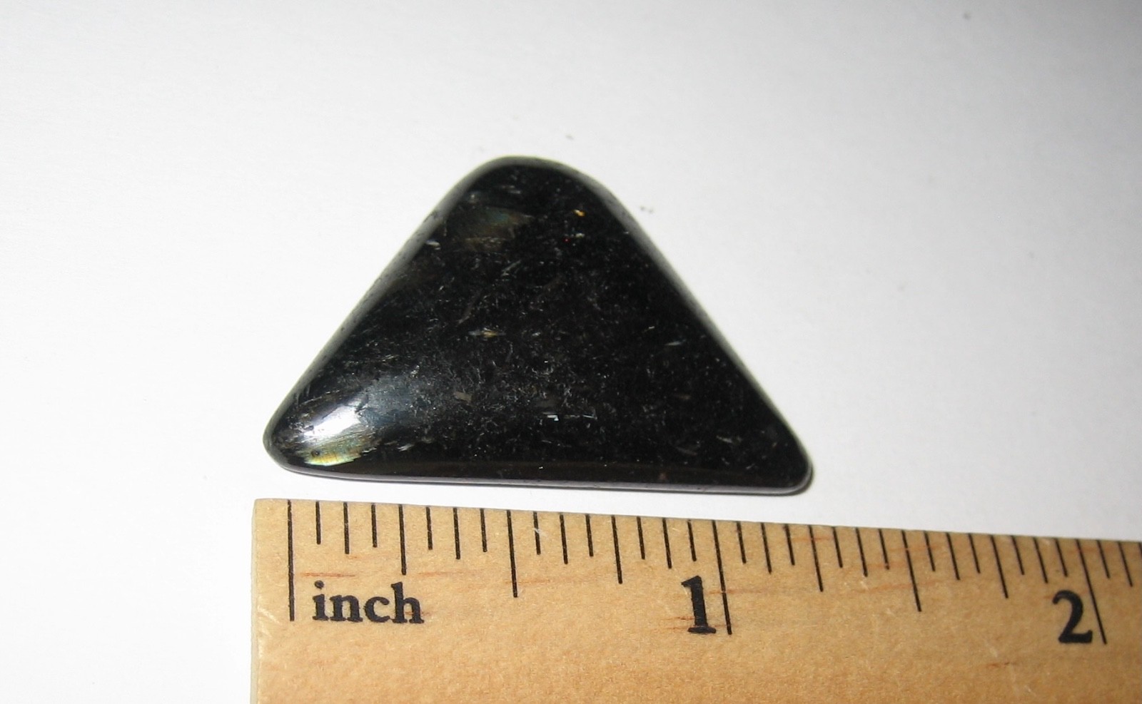 35mm x 24mm POLISHED RARE AUTHENTIC NUUMMITE STONE CABOCHON GREENLAND ~ 8.4g *A4