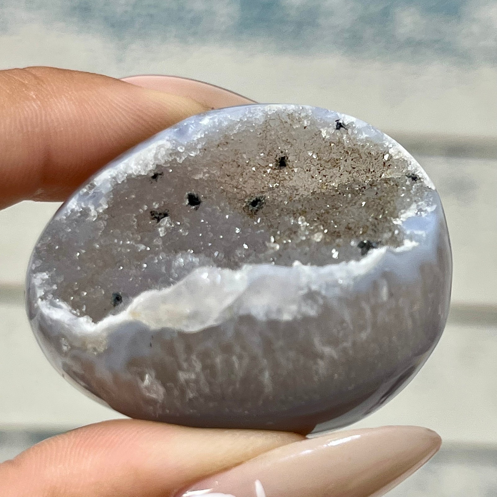 47 g Natural Crystal Agate Egg Geode Druzy Home Office Decor Display Art
