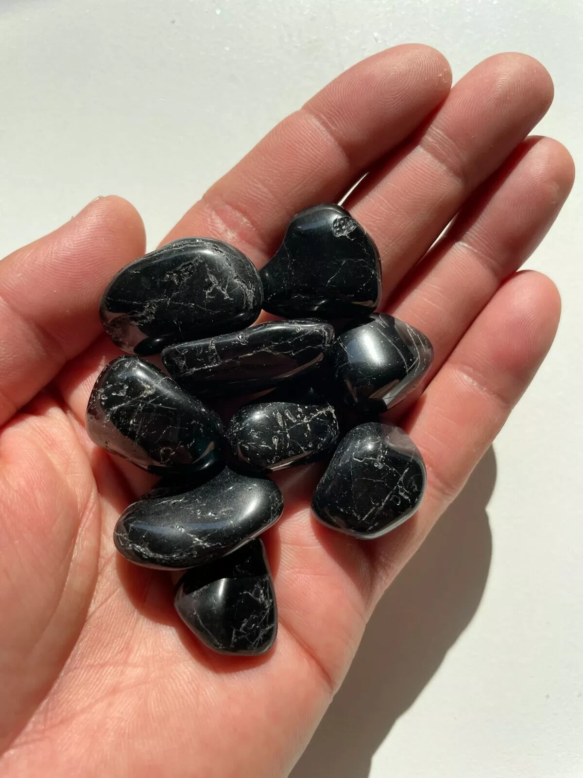 2025NEWFIND 3pcs Large Tumbled Black Tourmaline 5cm Healing Home Decor Gift