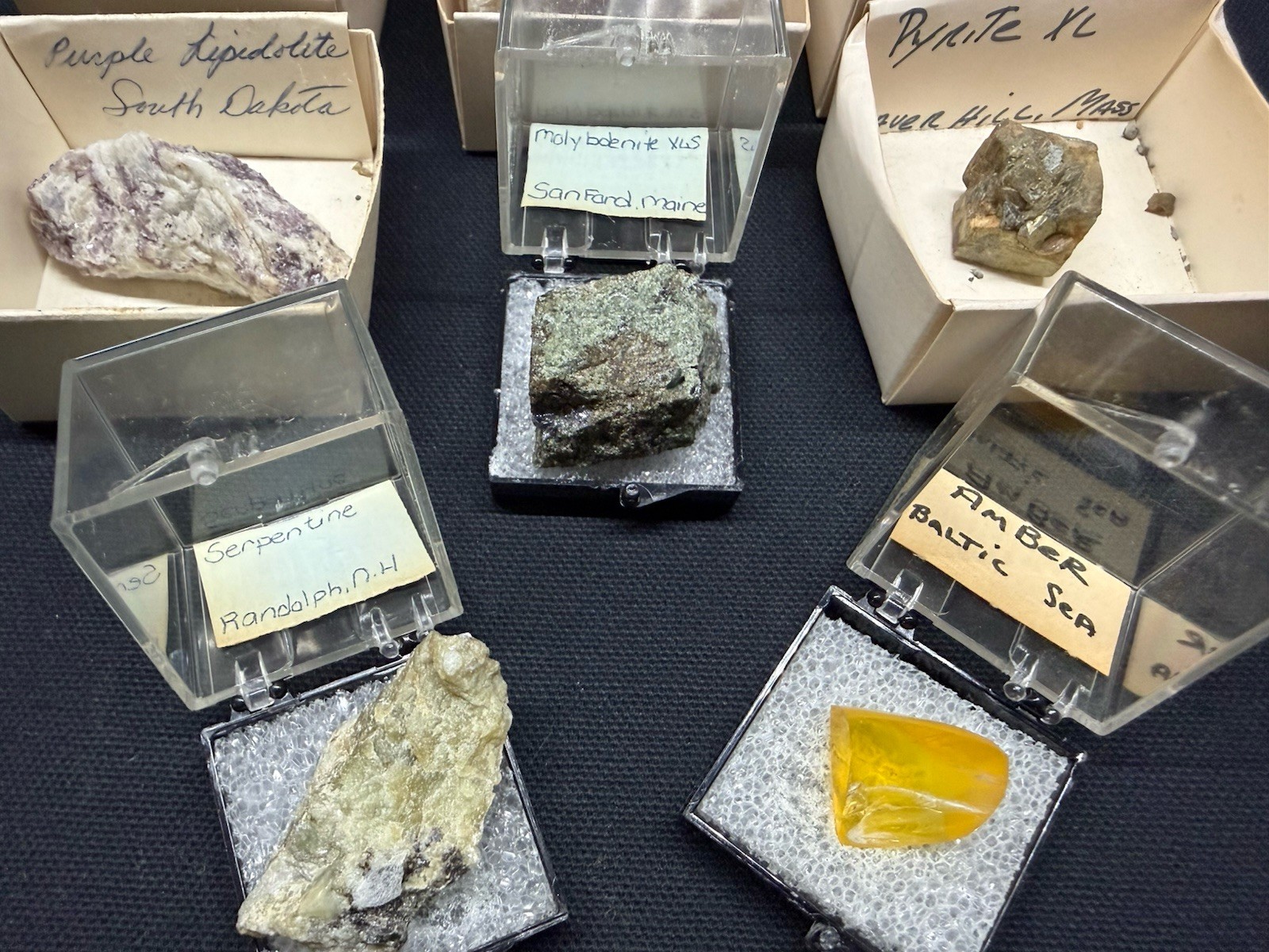 rocks minerals crystals gems