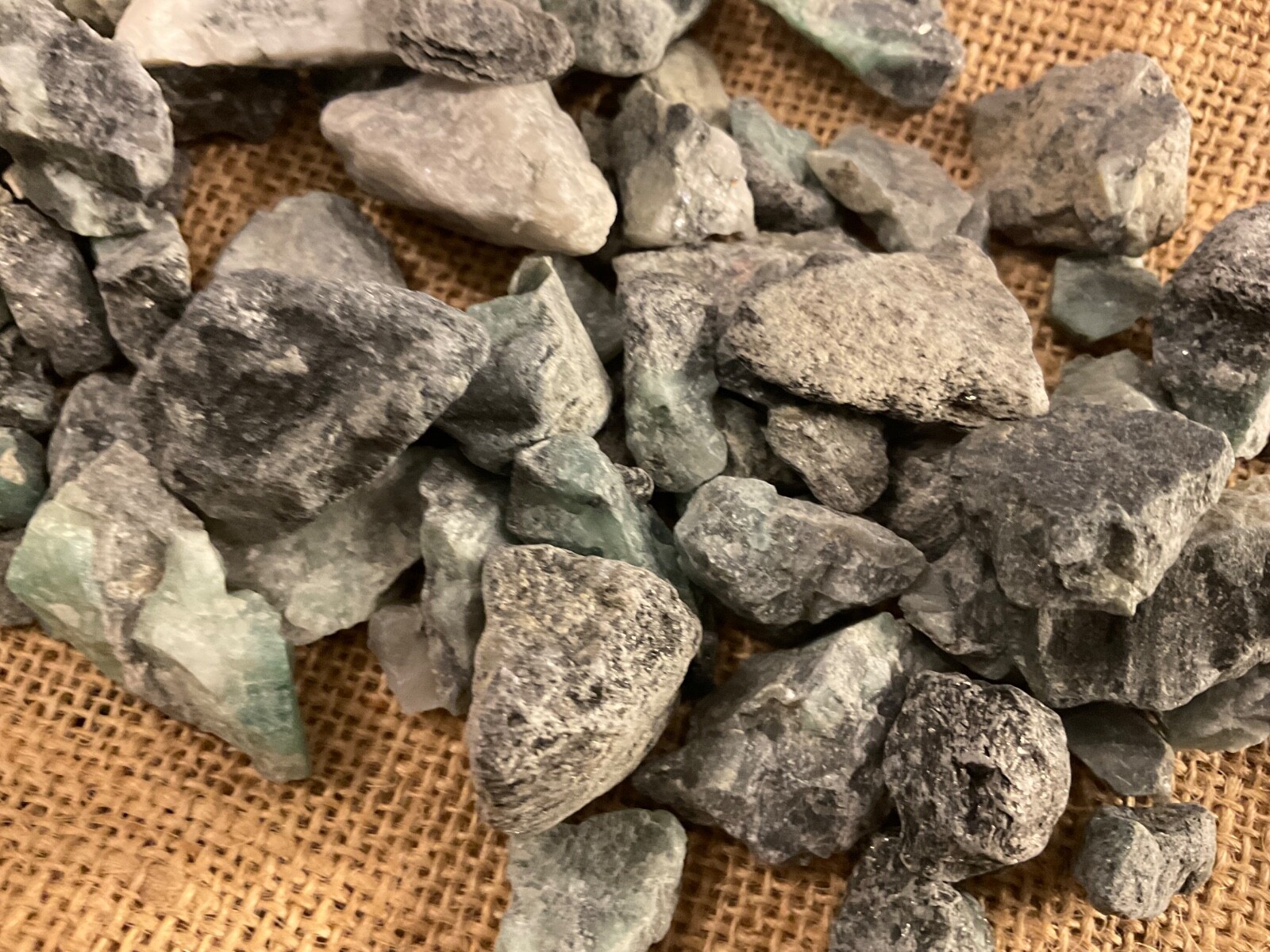 2-4cm Raw Rough Emerald Stone Mineral Rocks Reiki Healing Energy Crystal