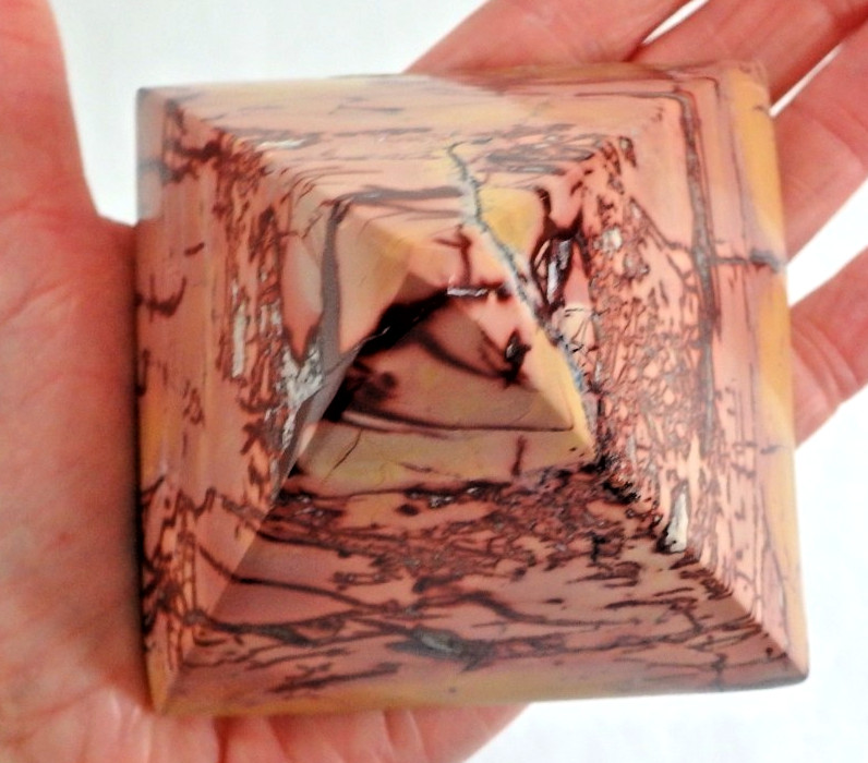 Unusual Mookaite Jasper🧡✨ Crystal Pyramid 🧡 $36 🧡✨432.7 grams