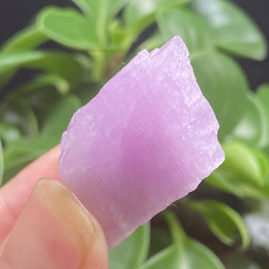 Raw kunzite Crystal Rough kunzite Gemstone Rocks Healing Crystal Home Decor
