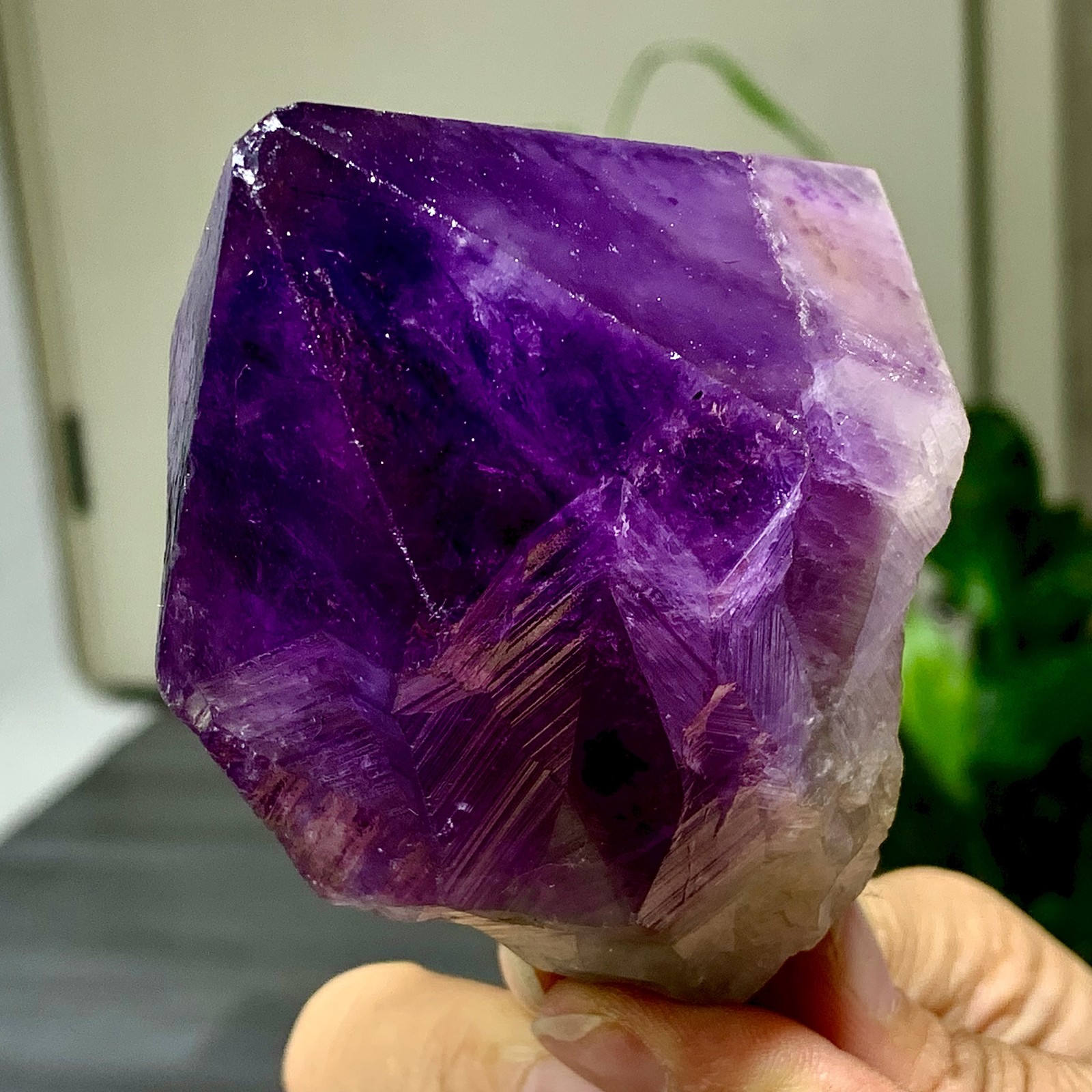 323G Natural Amethyst Quartz Crystal Single-End Terminated Wand Point Healing