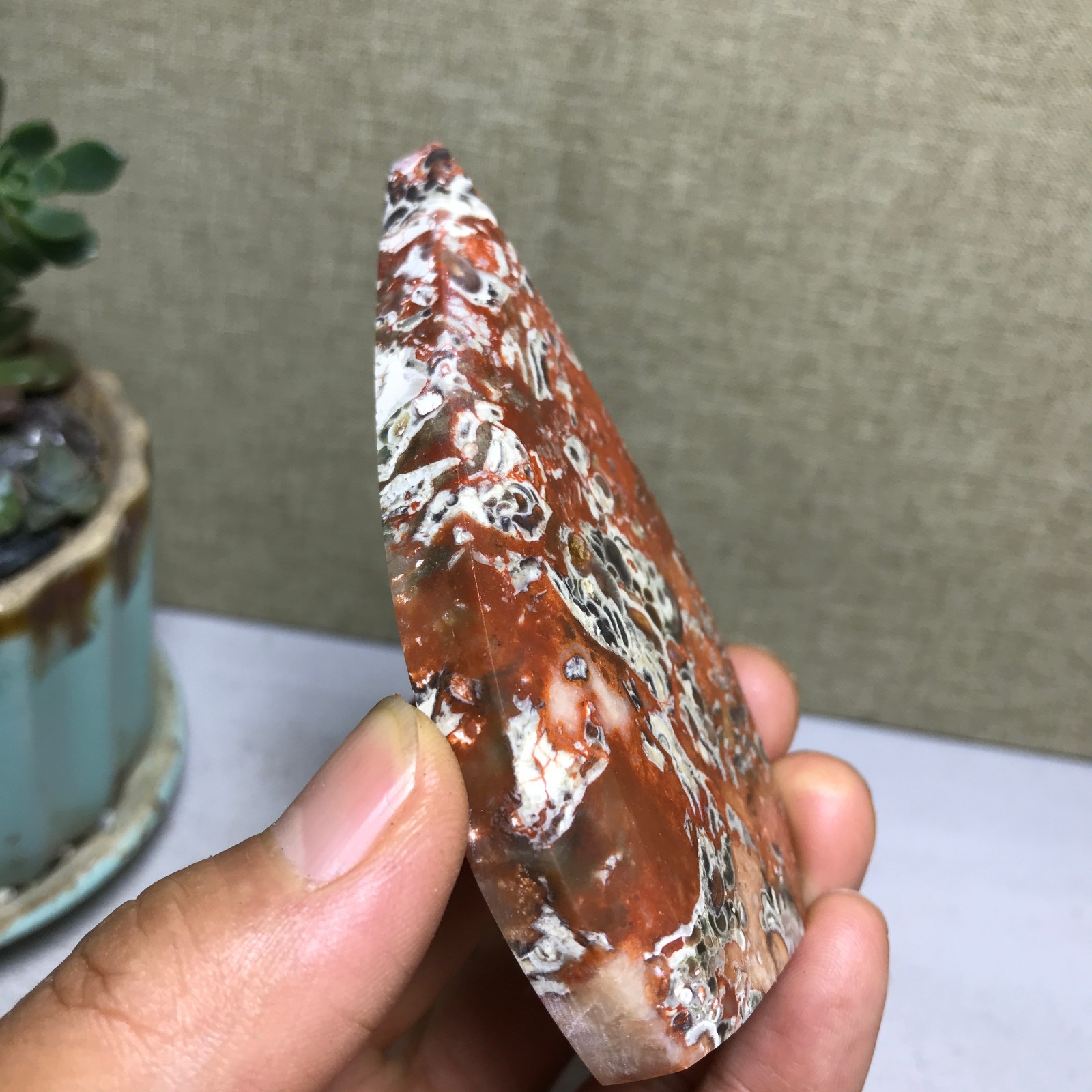 Natural Indonesian Bloodstone agate point leaf Crystal specimens 89g A5164