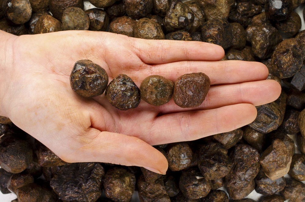 3 lbs Mali Garnet Rough Stones – Natural Crystal Mineral Rock Specimens Tumbling