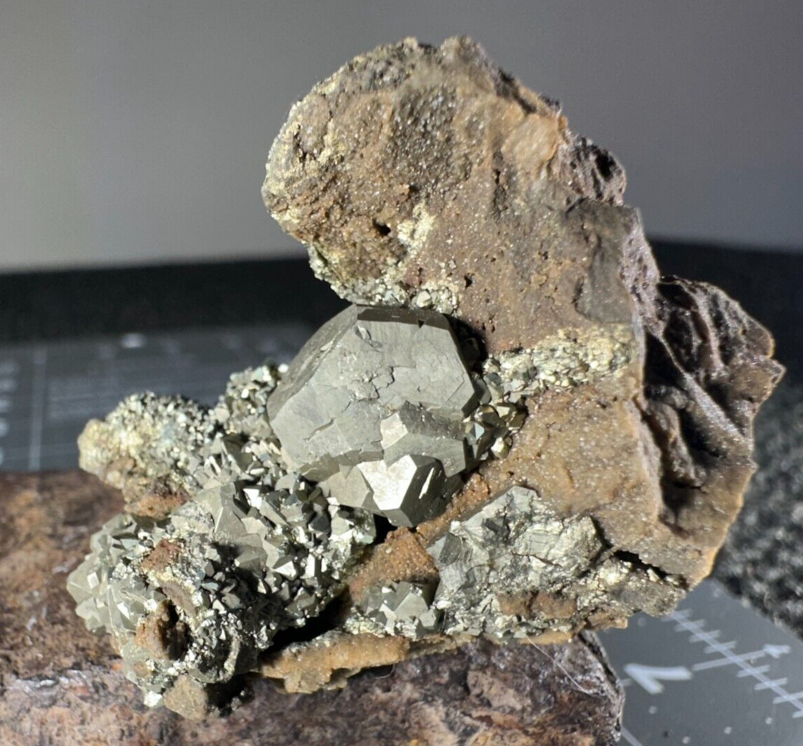 ➤ 1-3/4 Inch PYRITE CRYSTAL CLUSTER Pleasant Ridge Rensselaer Indiana VIDEO➤421