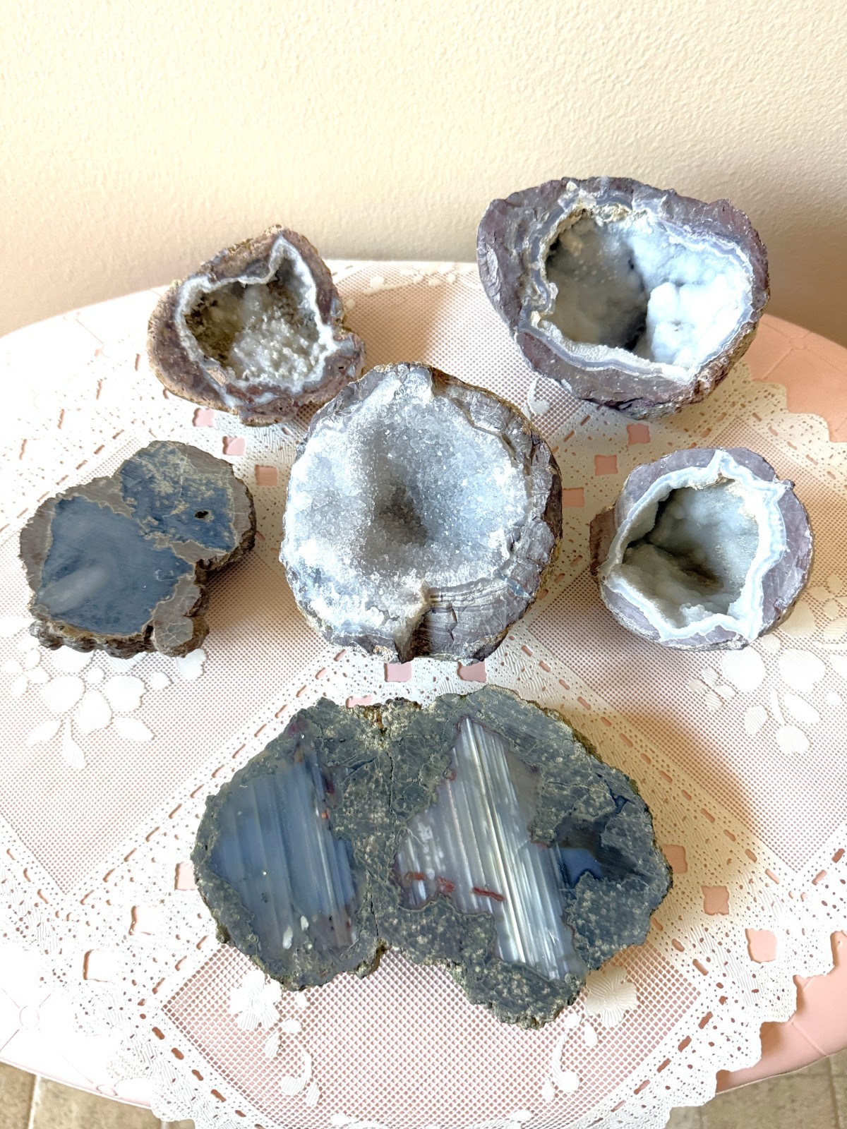 6 Pieces of Natural Quartz Agate Geode Chalcedony Minerals
