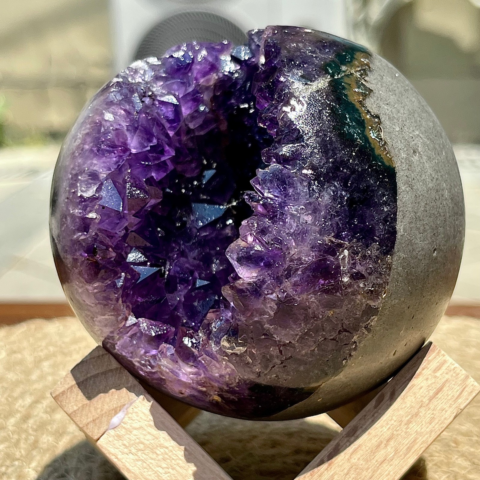 573 g Purple Amethyst Cave Smiling Mouth Quartz Cluster Home Office Display