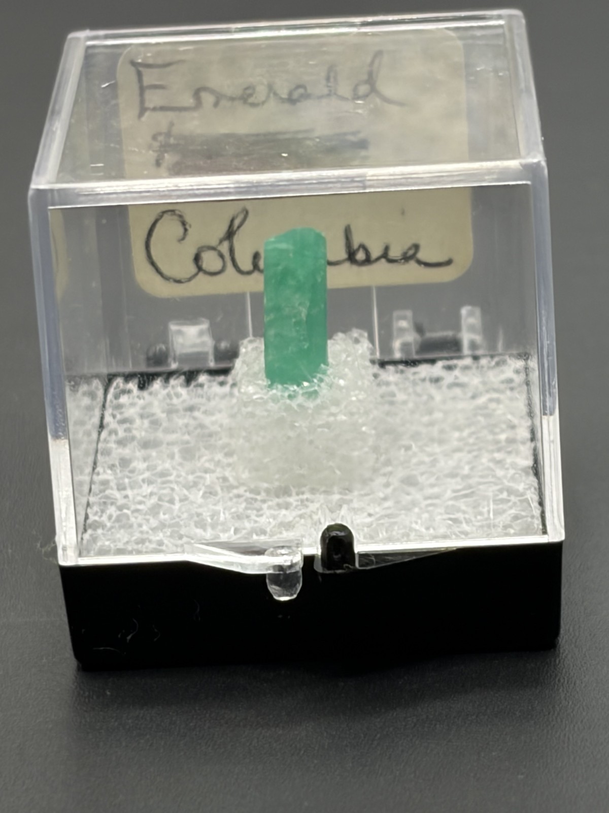 COLUMBIAN EMERALD SPECIMEN THUMBNAIL