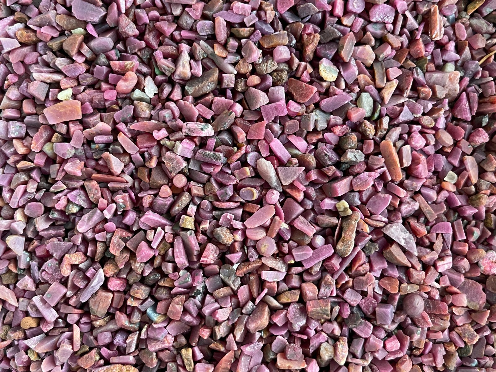 Ruby Semi Tumbled Gemstone Mini Chips 3 – 10 mm, Wholesale Bulk Lot