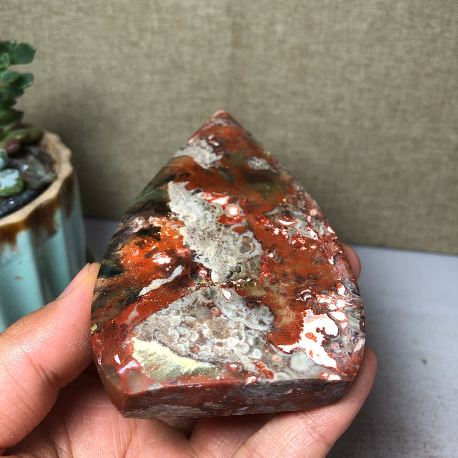 Natural l Indonesian Bloodstone agate point leaf Crystal specimens 165g A4928
