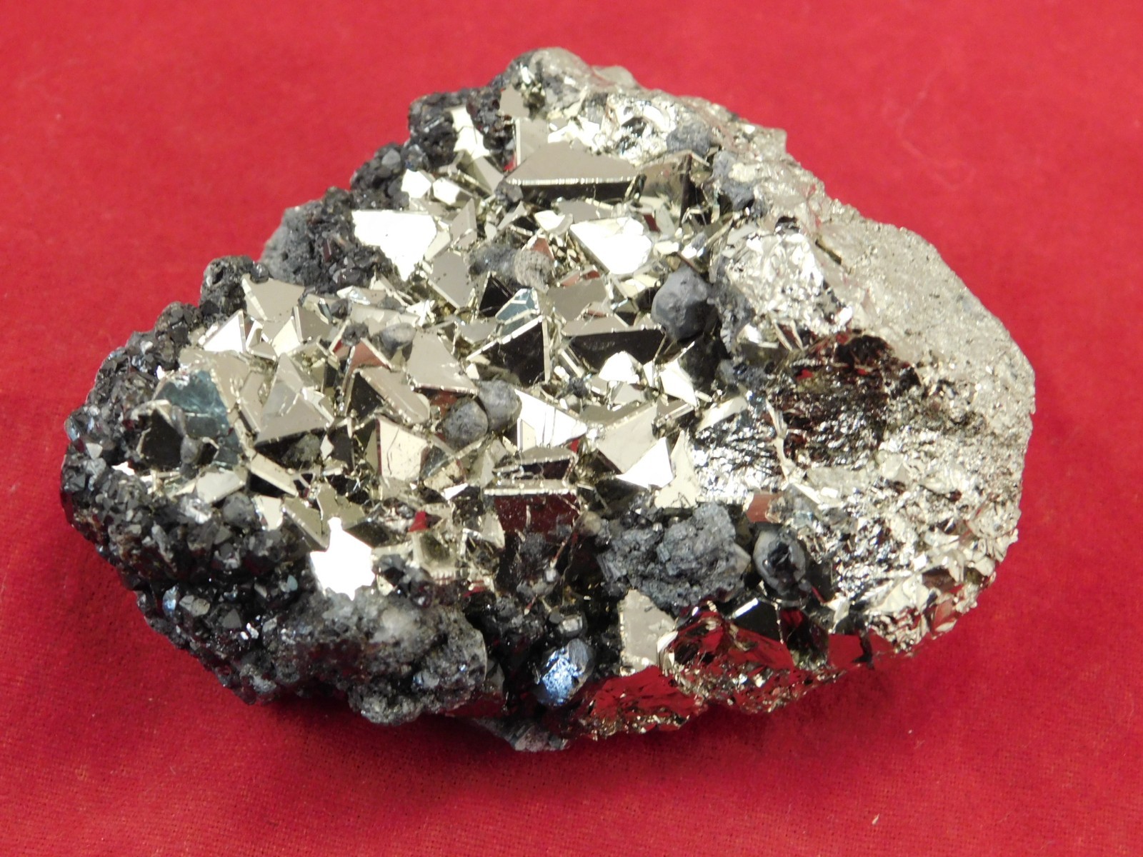 PYRITE Crystal Cluster with AAA PYRAMID Shaped Crystals & Sphalerite Peru 191gr