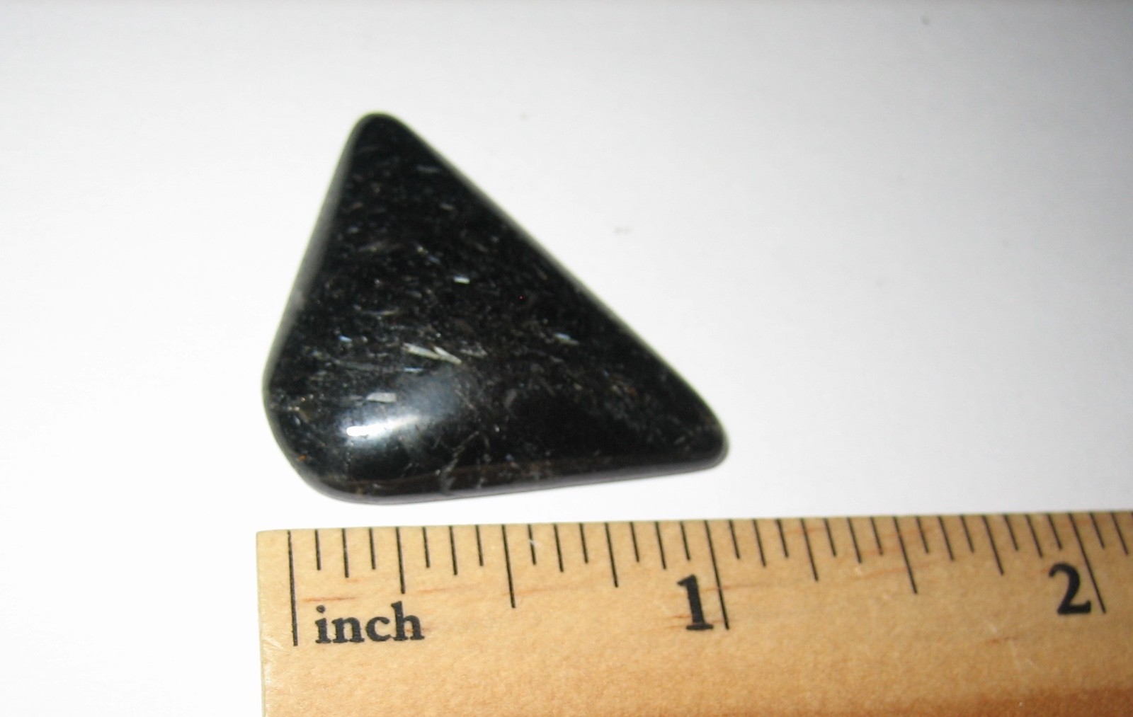 35mm x 24mm POLISHED RARE AUTHENTIC NUUMMITE STONE CABOCHON GREENLAND ~ 8.4g *A4