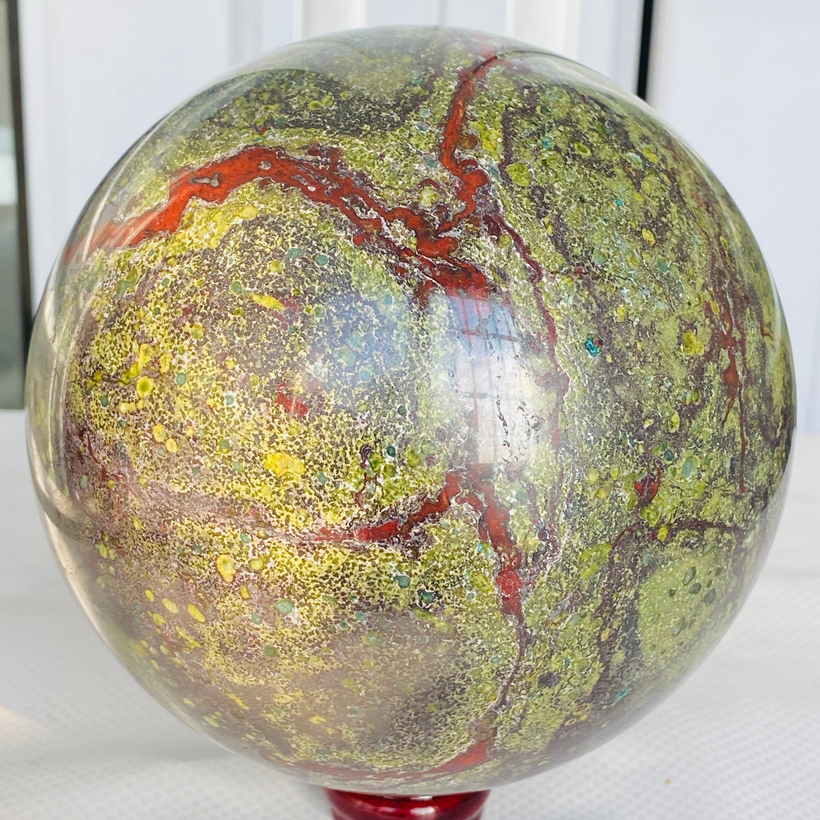 Natural dragon blood stone quartz sphere crystal ball reiki healing 4040G