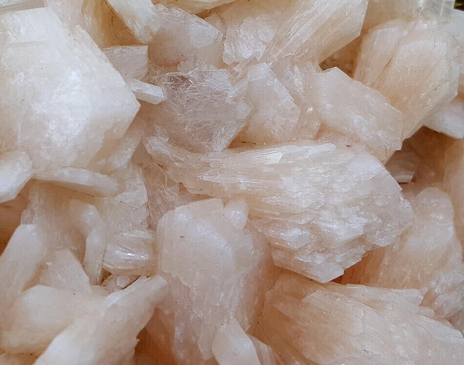 445g Big Spectacular 6 3/4 Inch World Class Stilbite Crystal Cluster – India
