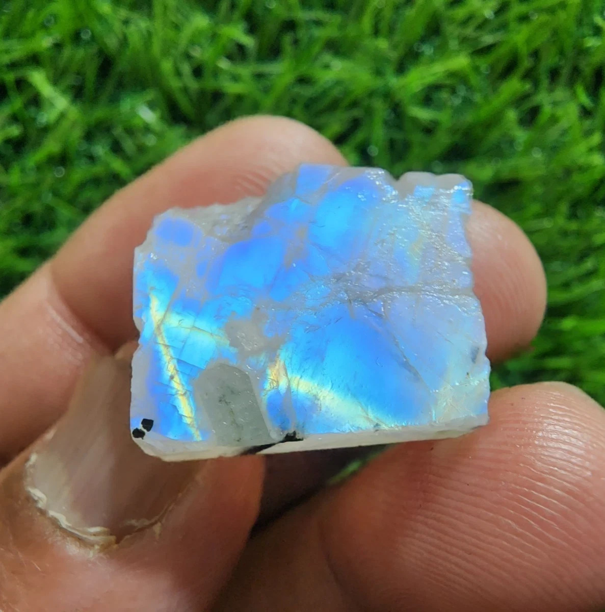 Beautiful Piece Rainbow Moonstone Raw 40 Crt Moonstone Rough Jewelry Making