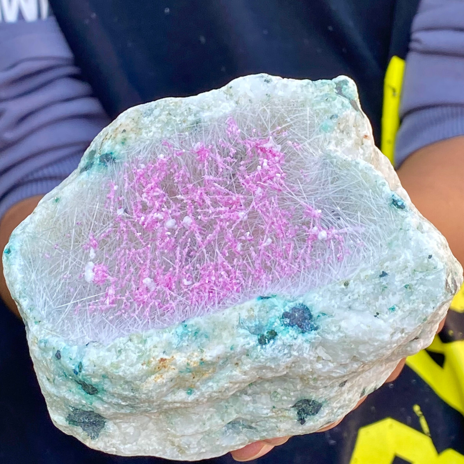 1.92LBRestoration of Needle Pink Iron Ore Crystal Quartz Energy Mineral Specimen