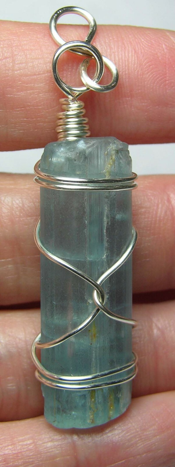 100% Natural 42.60ct terminated rough raw Vietnam Aquamarine pendant 8.50g 37mm