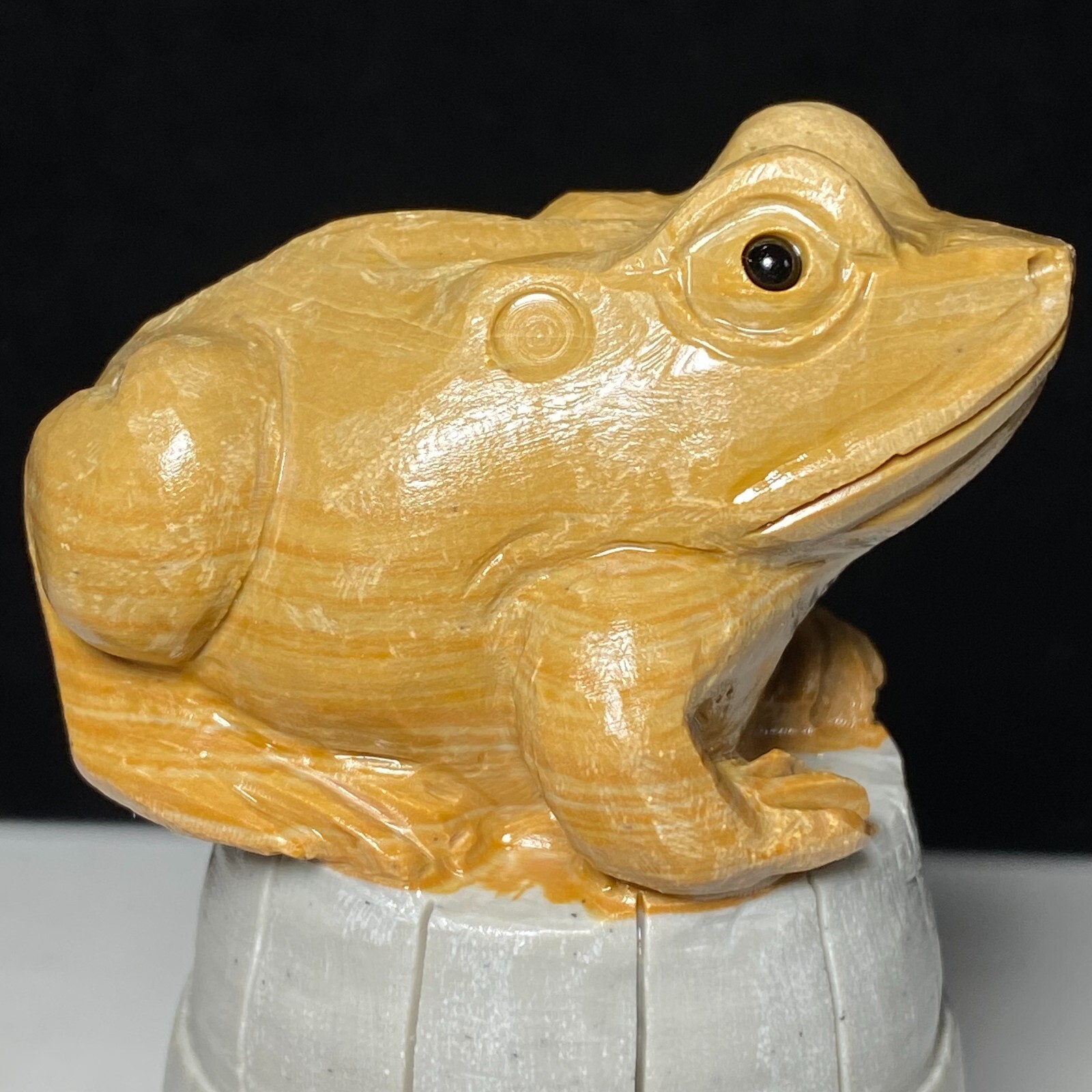 Natural Crystal Quartz Mineral Specimen Songhua Stone Handcarved Frog Gift