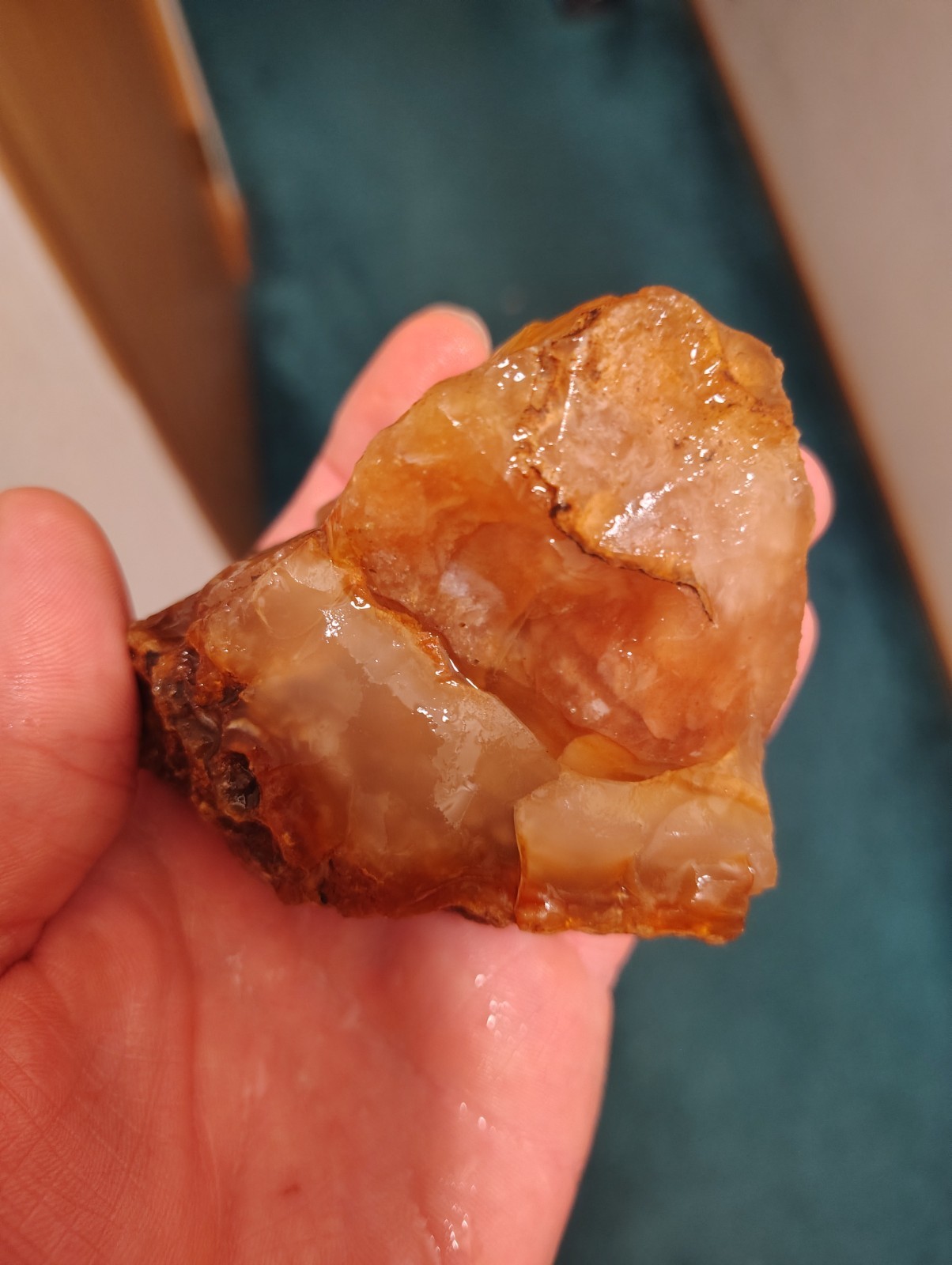 Stunning, Aaa+ unique Oregon carnelian agate,12.2 oz approx 3.5 in multi colored