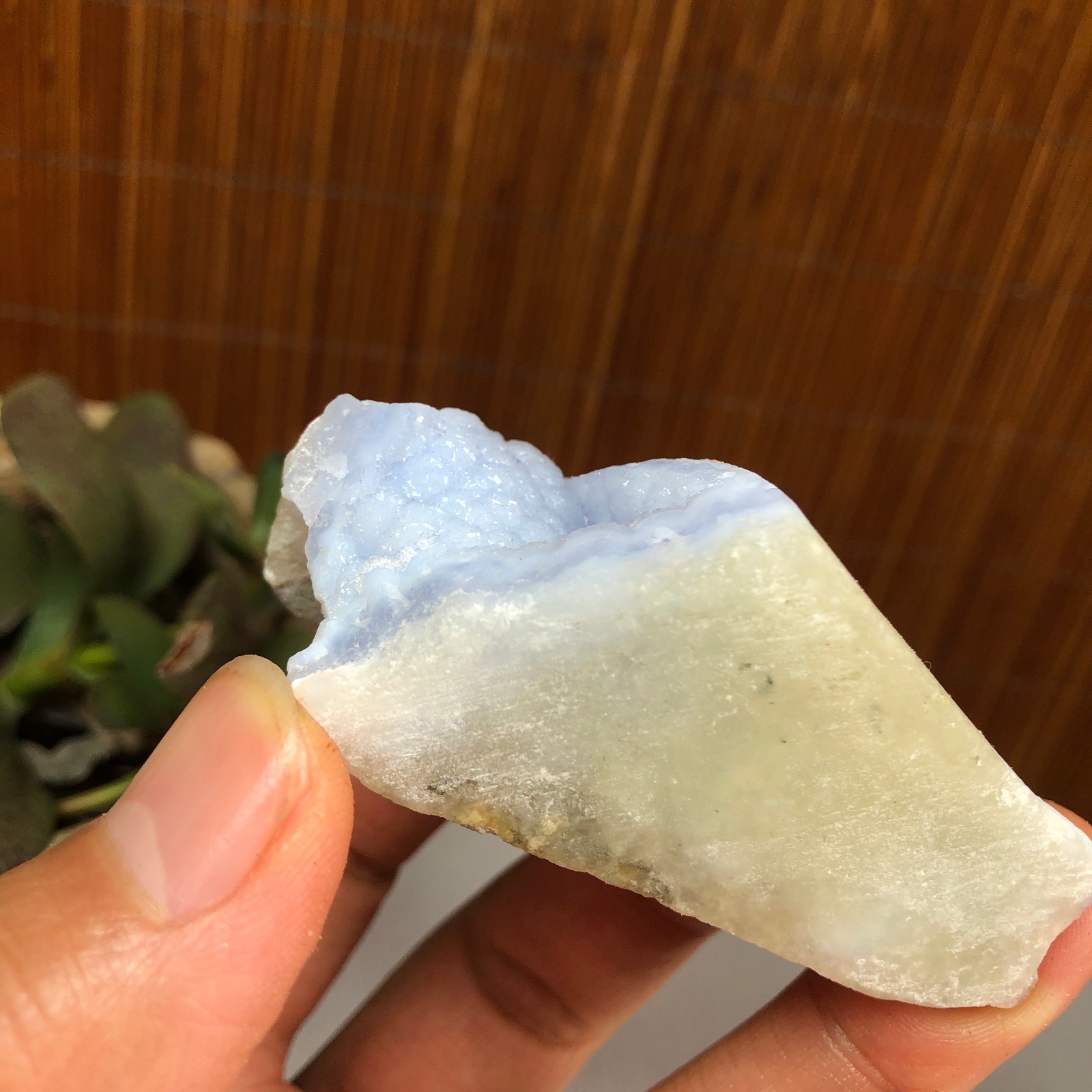 Natural chalcedony agate Crystal gemstone rough original Specimen 62g A1641