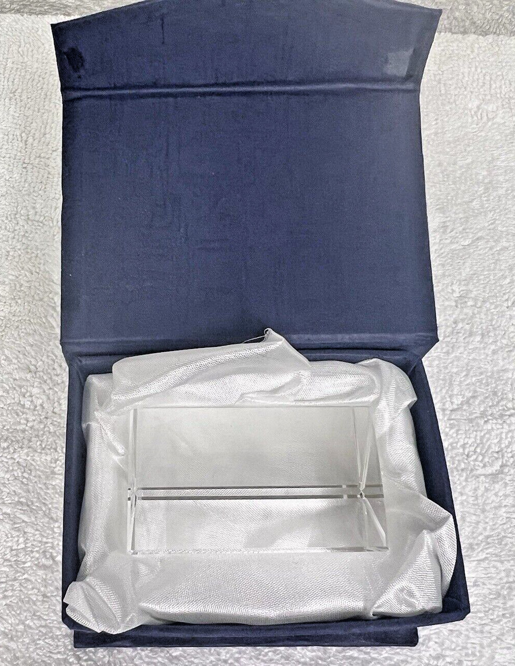 Amlong Crystal Triangle Prism in Box Used 2 1/4 x 1 1/4 Original Box