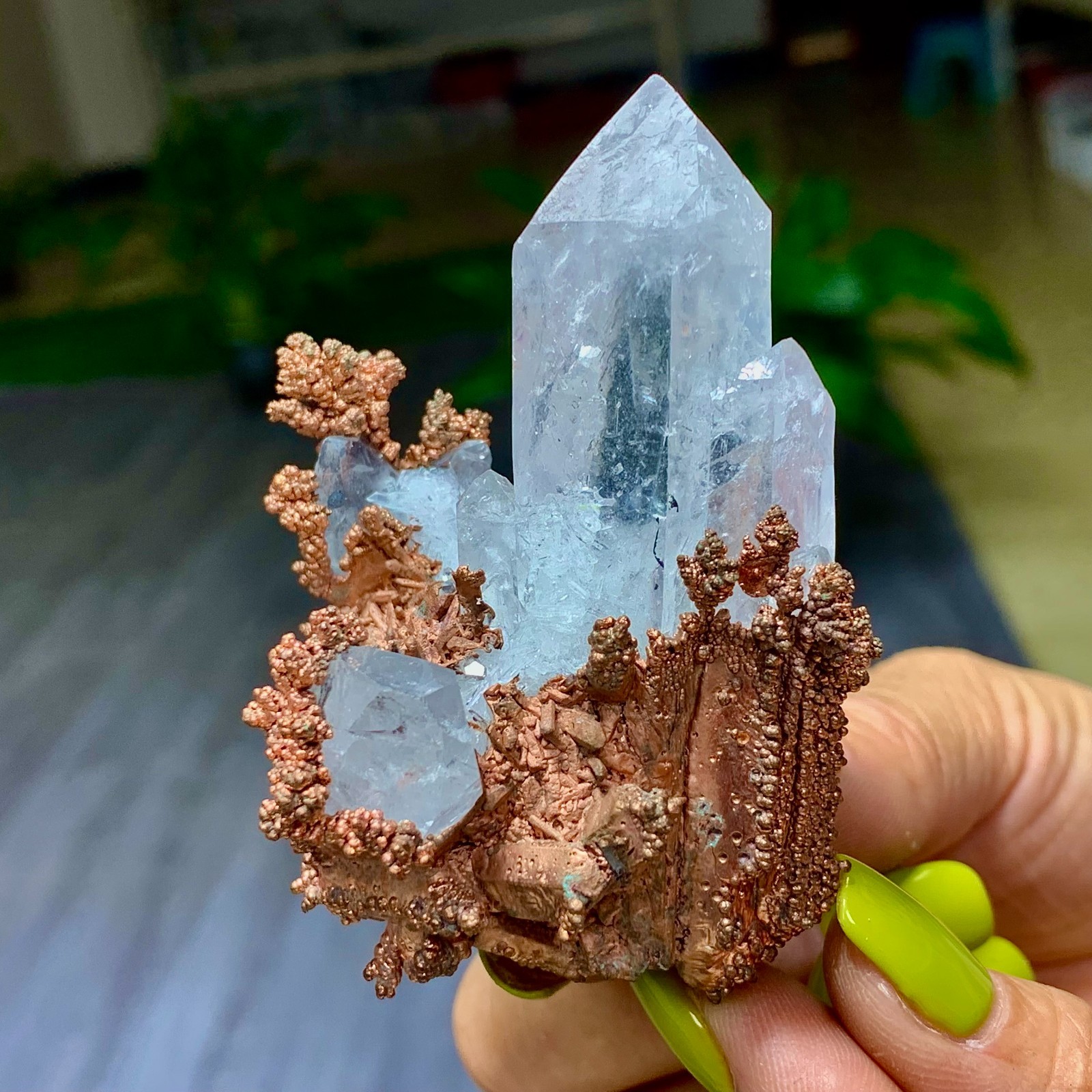 148G Rare iridescent Native Copper with white quartz crystal mineral-symbiosis