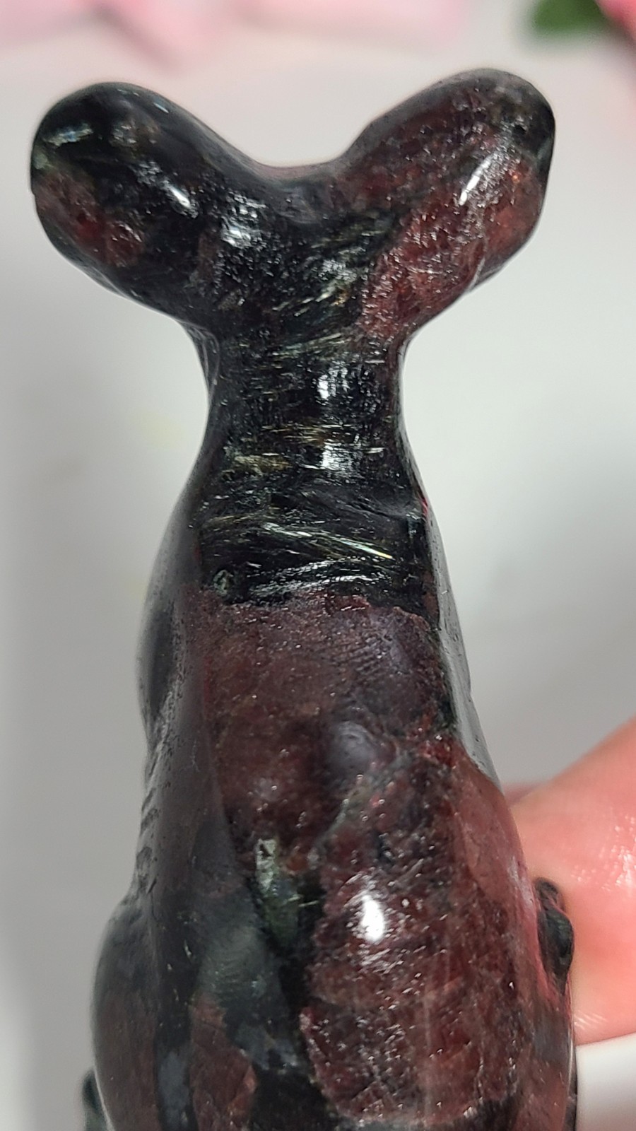 3″ 108g Garnet Arfvedsonite Egyptian Hairless Cat Crystal Stone Carving Statue