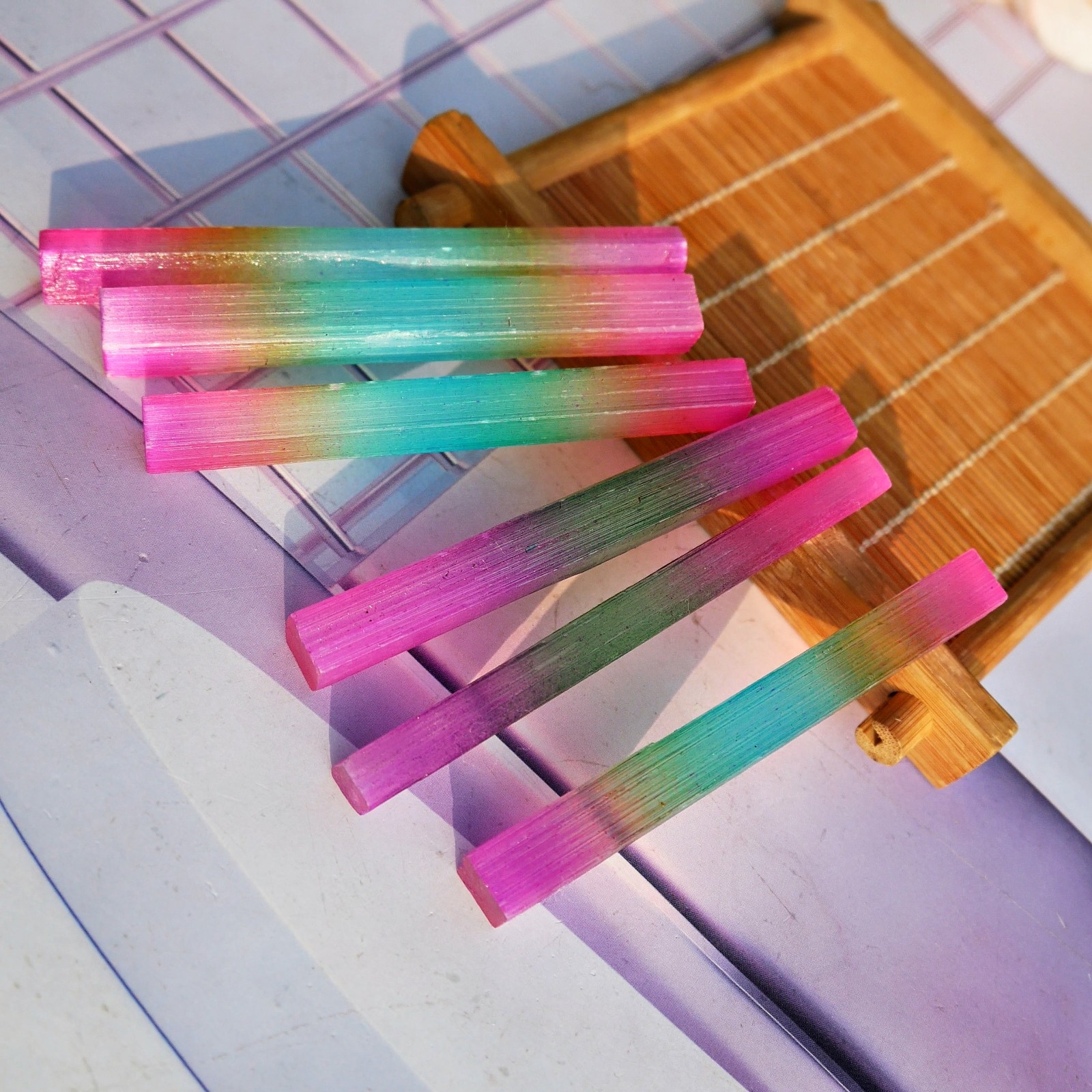 24PCS 3″ Raw Aura Selenite Sticks Crystal Wands Healing Cleansing Stone Lot Gift