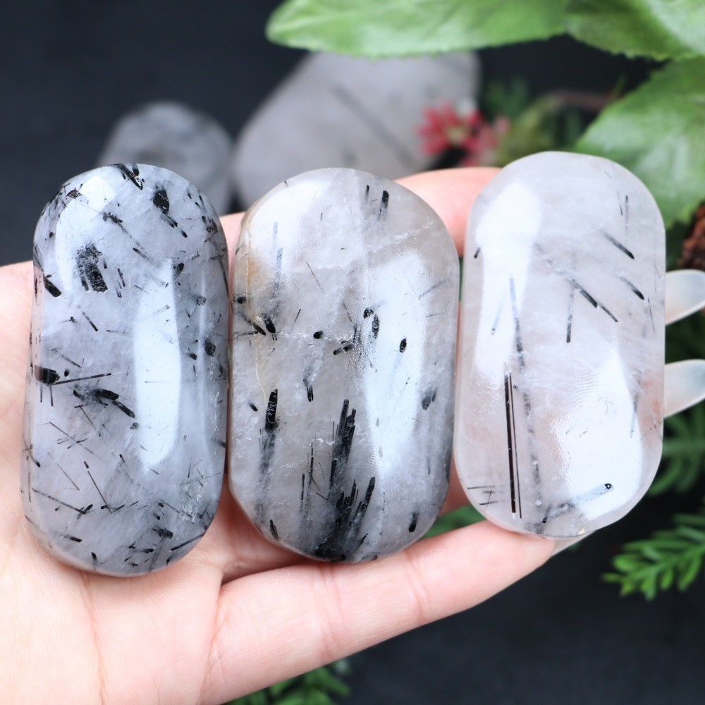50-100g Natural Wholesale Black Rutile Palm Stone Reiki Polished Quartz Decor