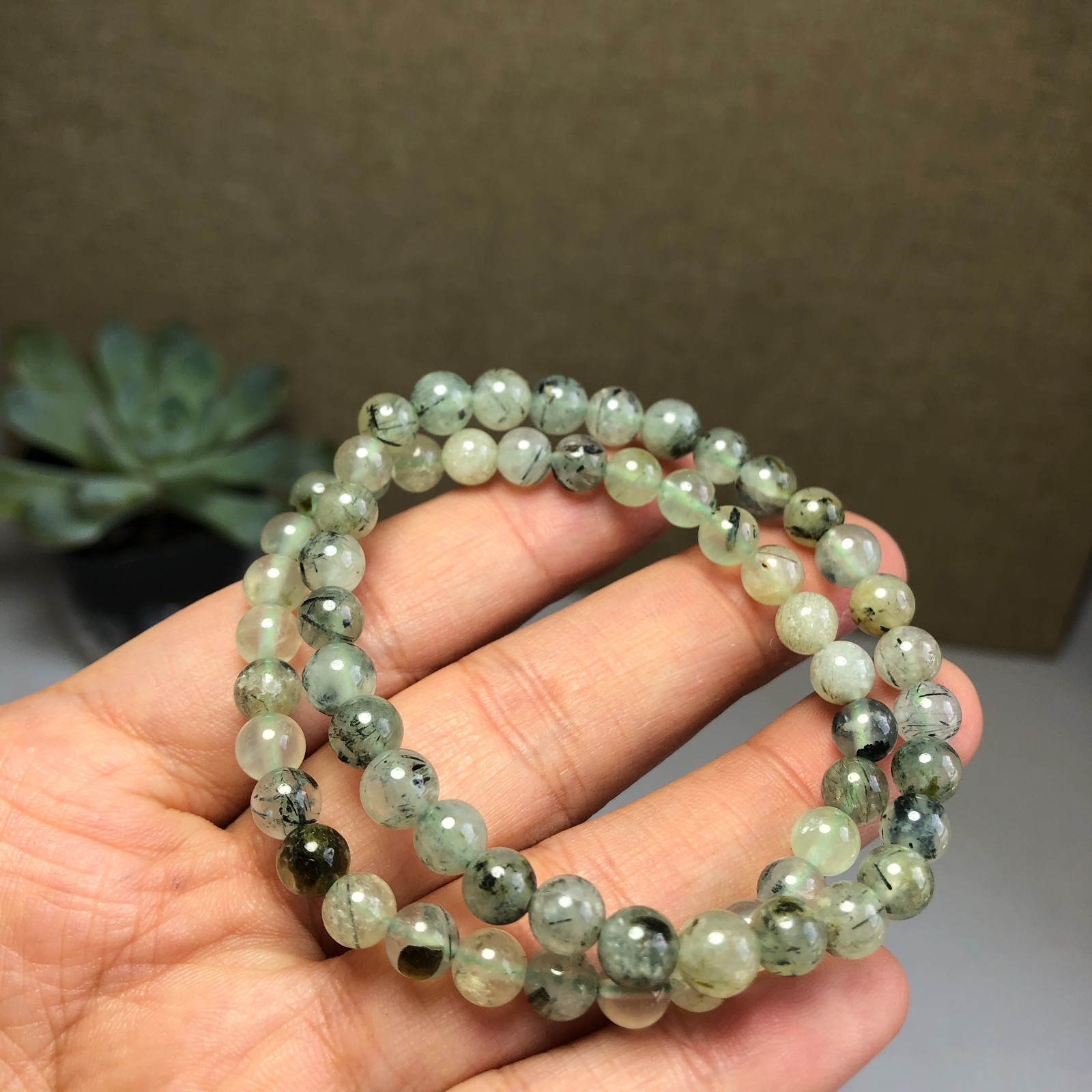2Pcs Wholesal Prehnite bracelets Crystal ball sphere facet 6mm