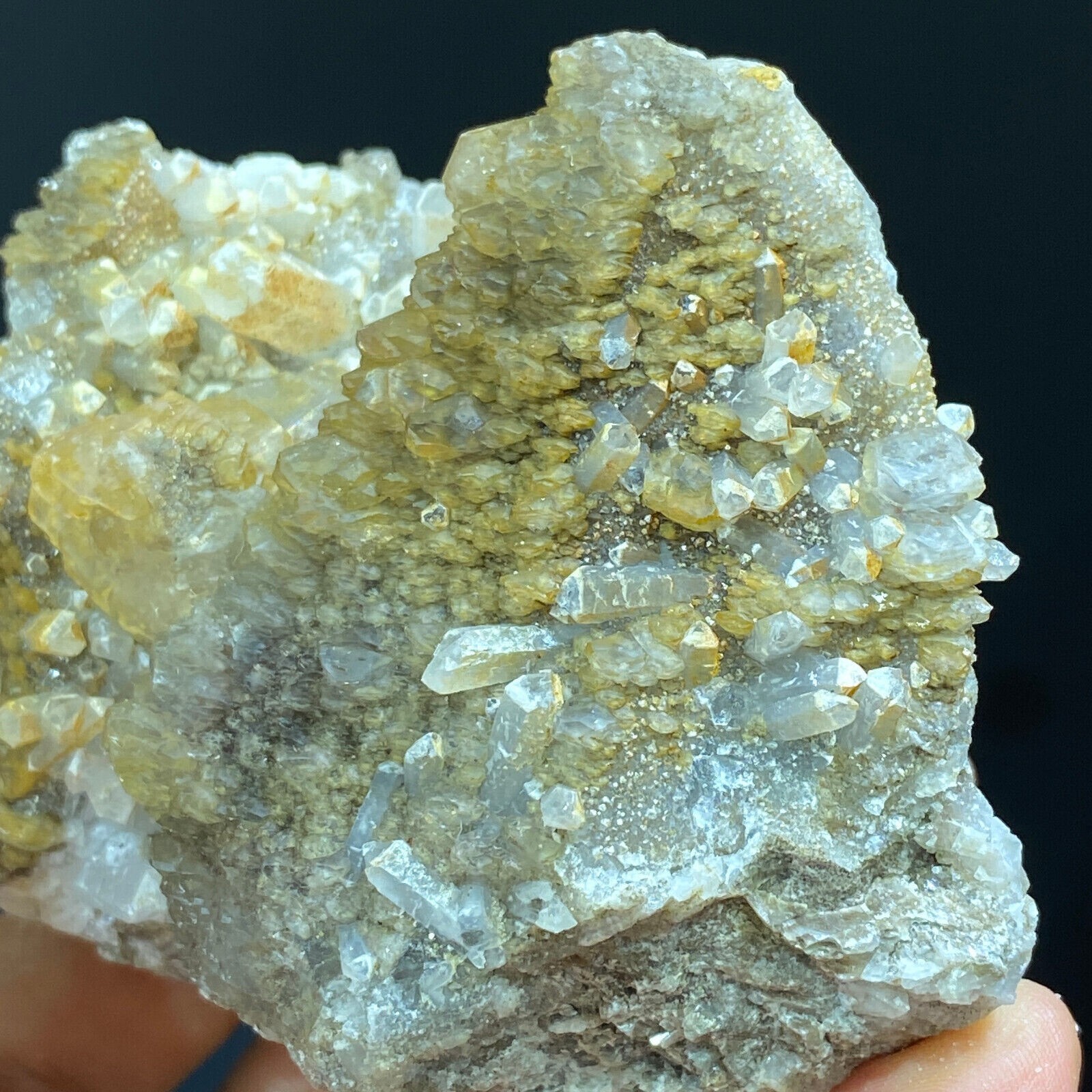 205g Natural Yellow Pagoda Calcite & White Quartz Crystal Mineral Specimen