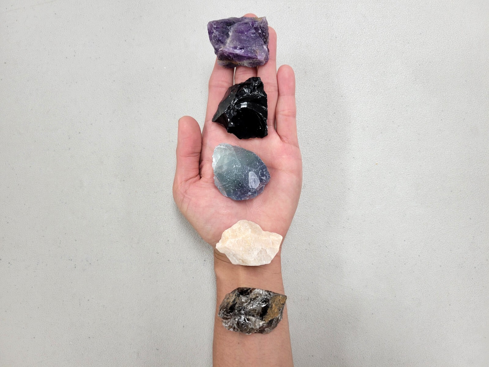 10 Piece Crystal Starter Gift Set Raw Healing Gemstones Pack for Beginners