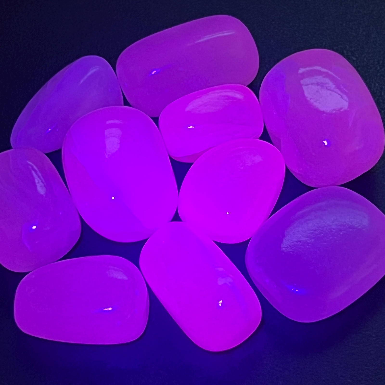 Extra Quality Pink Mangano Calcite Tumbled Stones (UV Reactive)By Piece – Pound