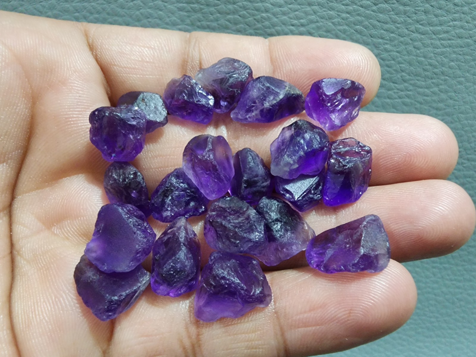 20 Pcs Pretty Purple Amethyst Rough 11-15 MM Raw Size Crystal Amethyst Gemstone