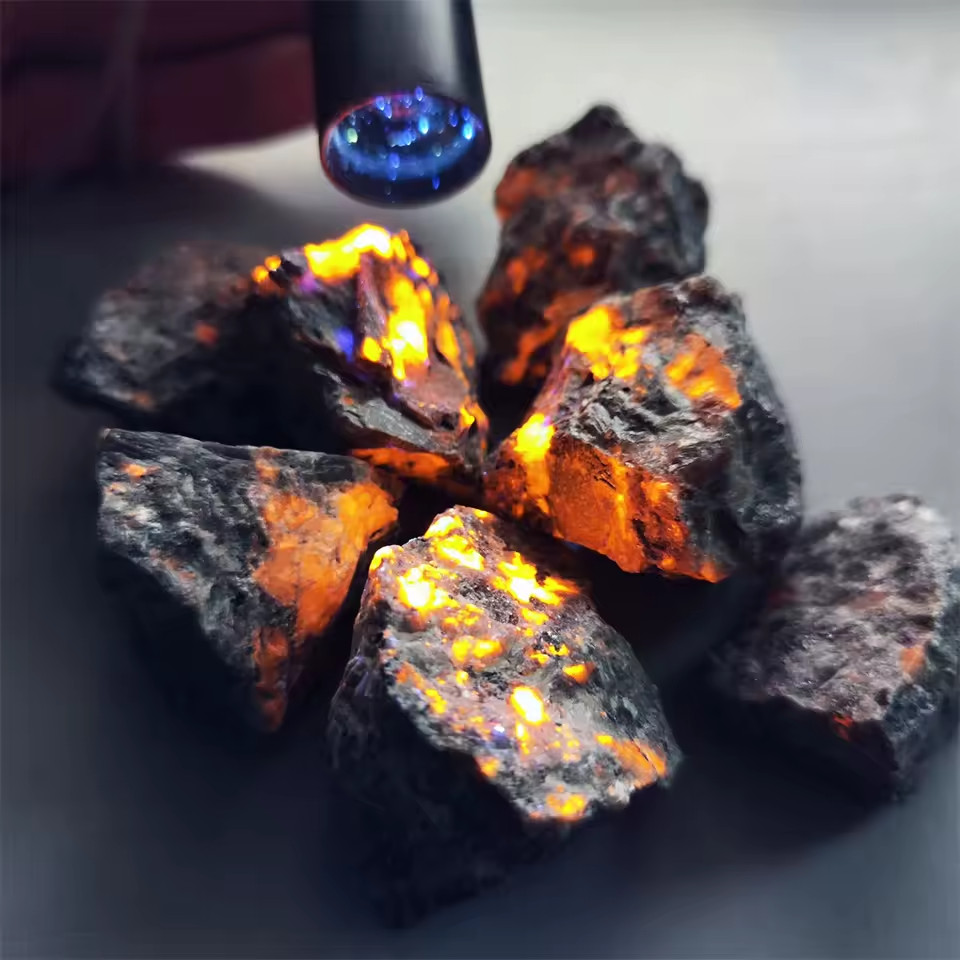 3pcs Natural Raw Rough Yooperlite Flame Stone UV Reactive Fire Rock Specimens