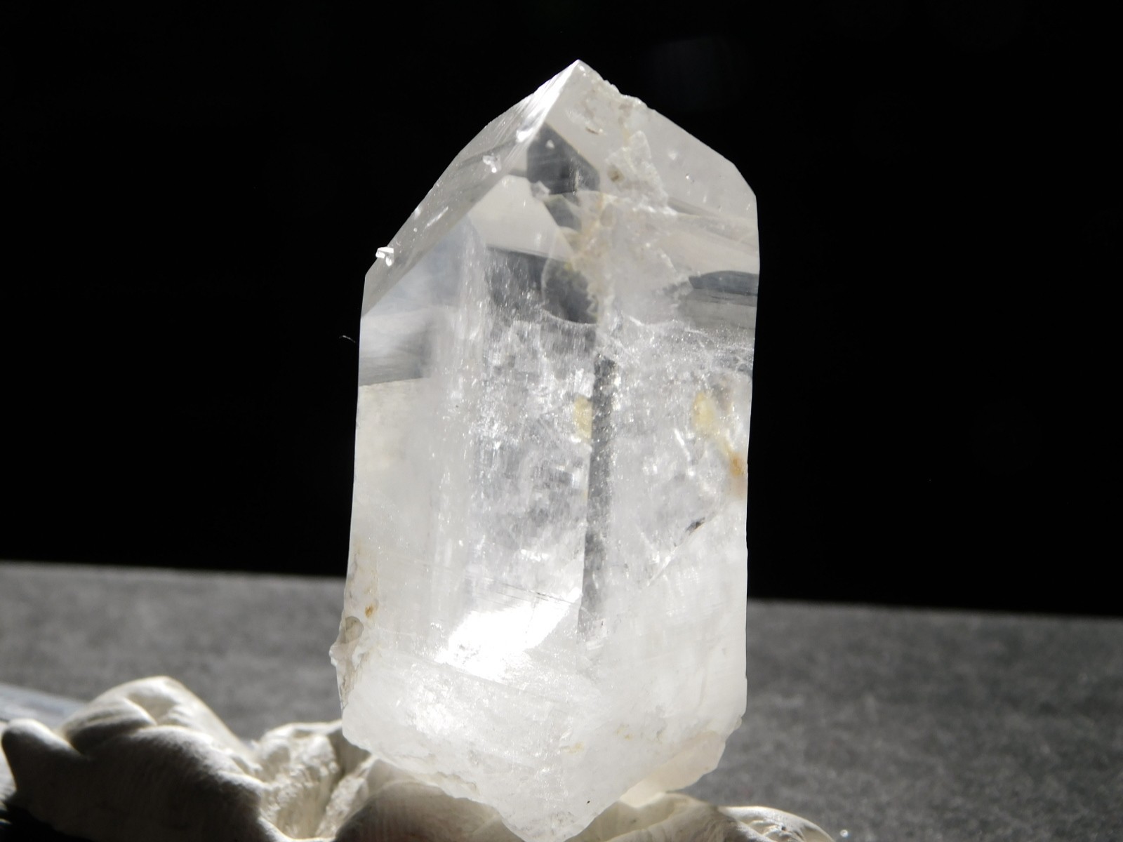 SUPER! Translucent Lemurian Quartz Crystal From Colombia 49.8gr